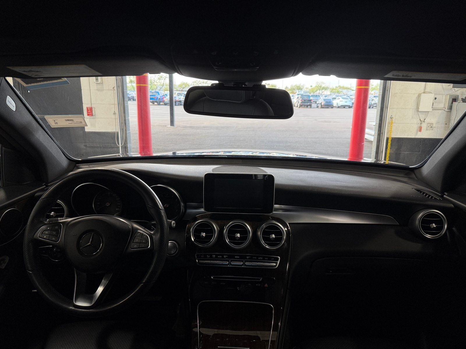 Thumbnail: 2019 Mercedes-Benz GLC - 2