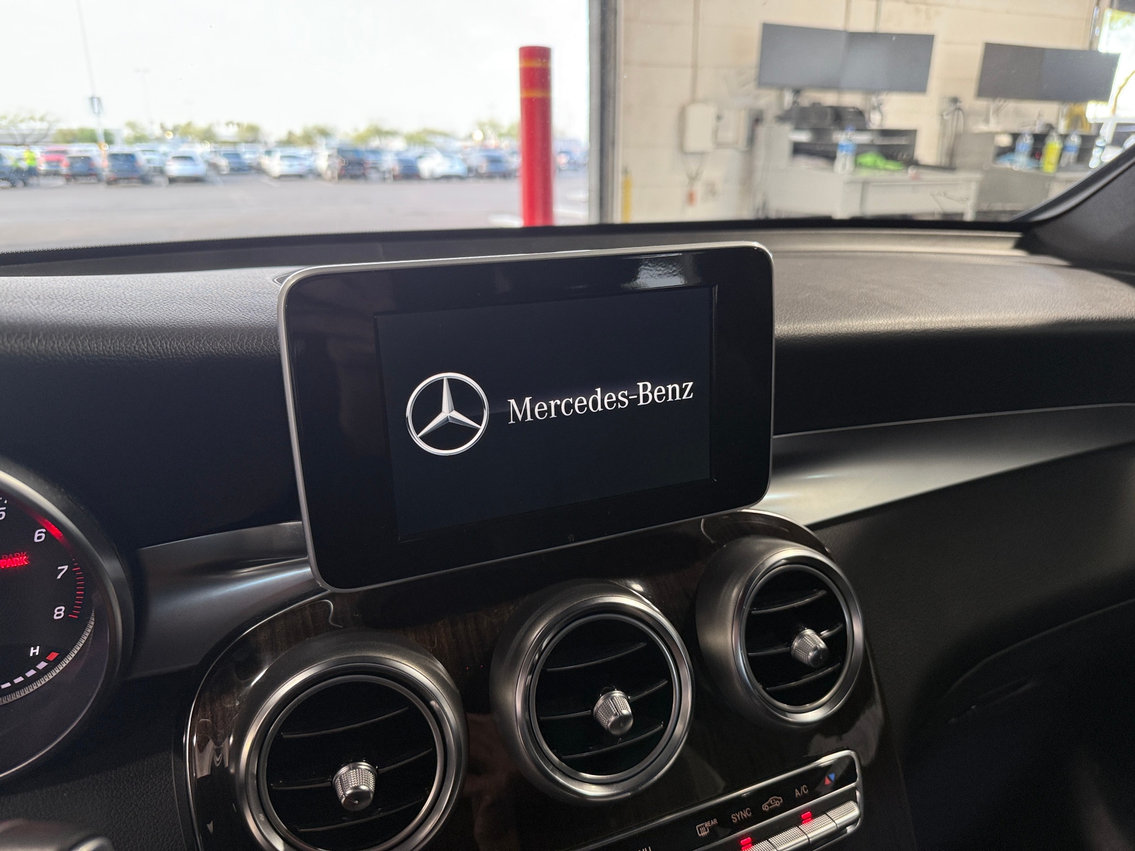 Thumbnail: 2019 Mercedes-Benz GLC - 3