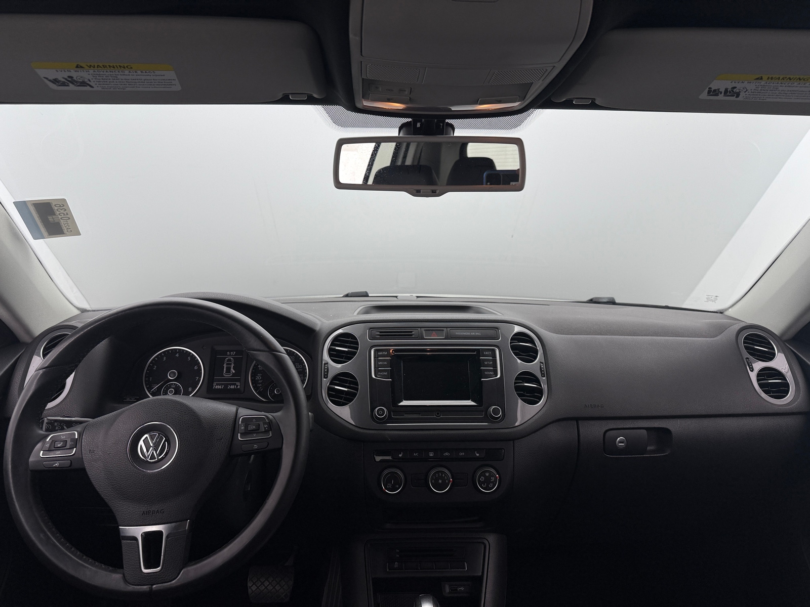 Thumbnail: 2016 Volkswagen Tiguan - 3