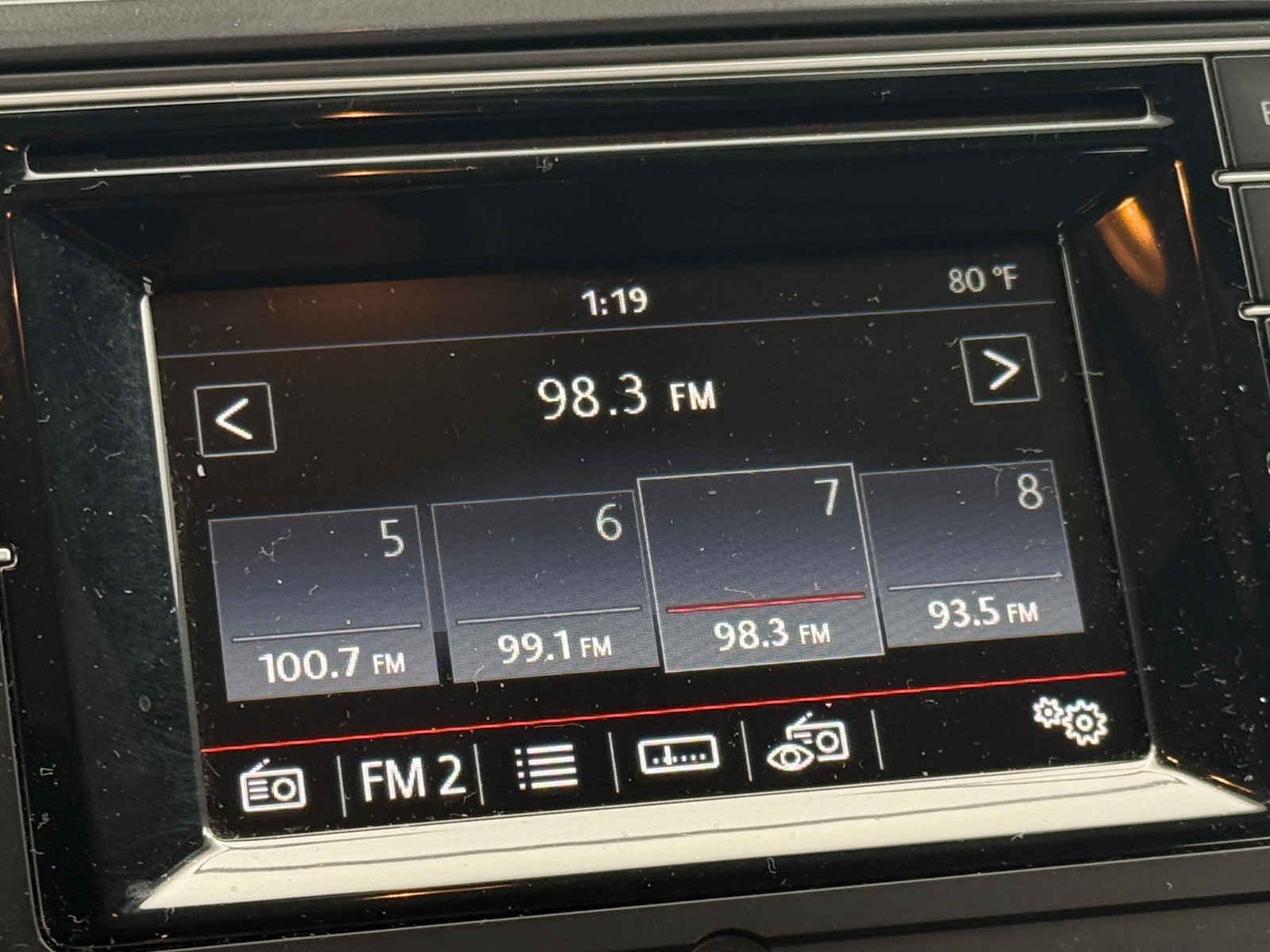 Thumbnail: 2016 Volkswagen Tiguan - 4