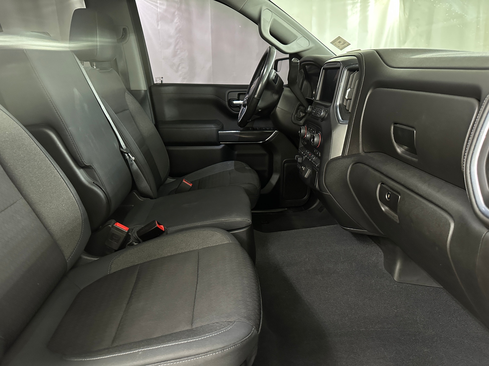Thumbnail: 2019 Chevrolet Silverado 1500 - 2