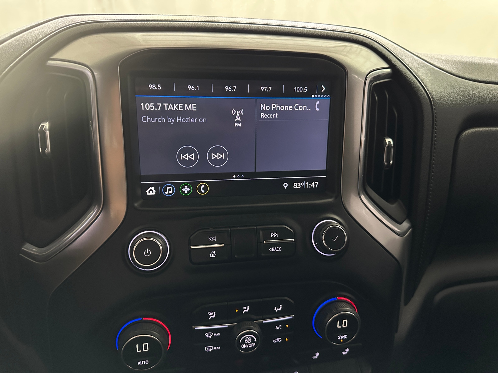 Thumbnail: 2019 Chevrolet Silverado 1500 - 4