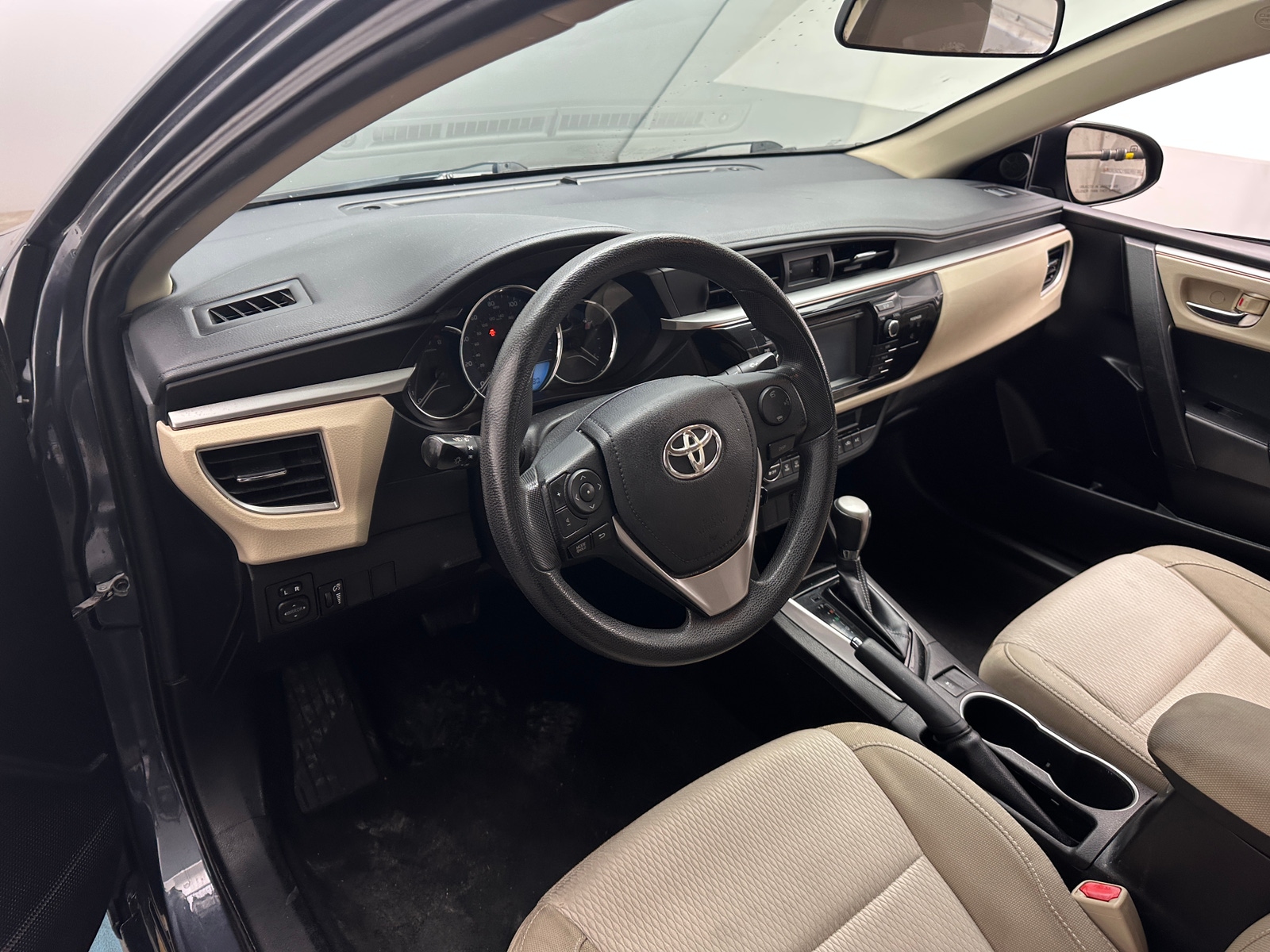 Thumbnail: 2016 Toyota Corolla - 3