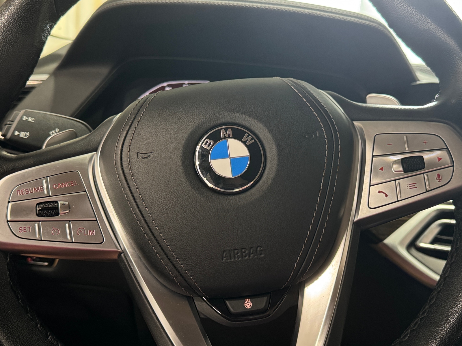 Thumbnail: 2021 BMW X7 - 4