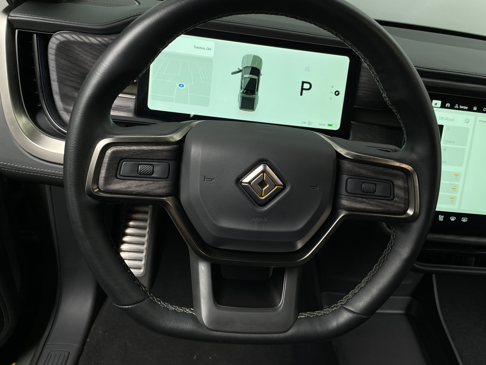 Thumbnail: 2022 Rivian R1T - 4
