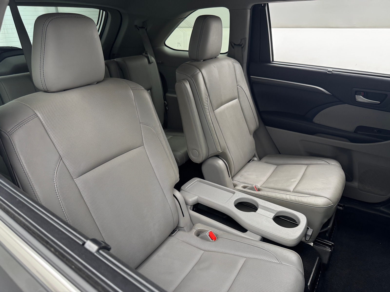 Thumbnail: 2019 Toyota Highlander - 5