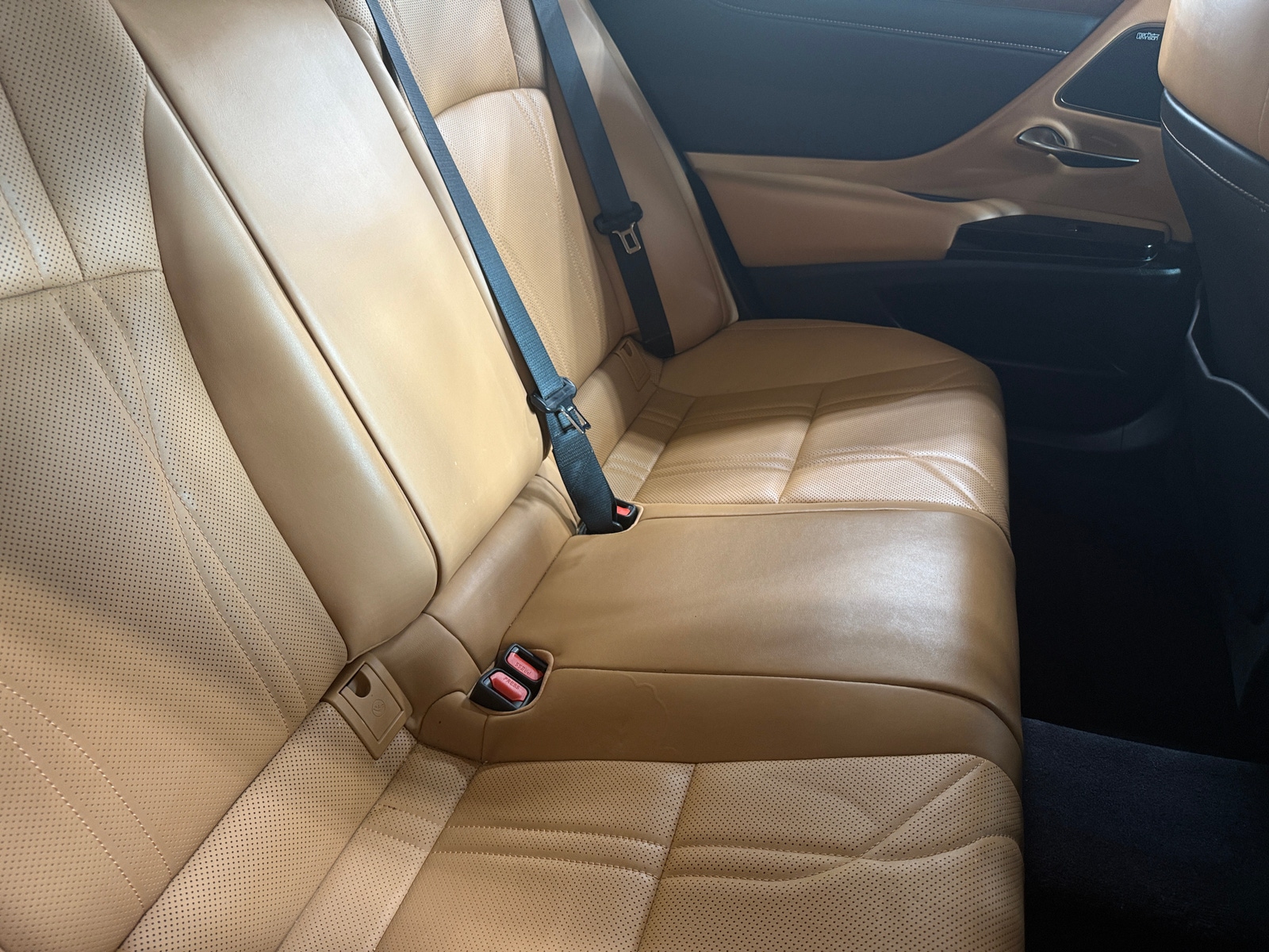 Thumbnail: 2023 Lexus ES - 5