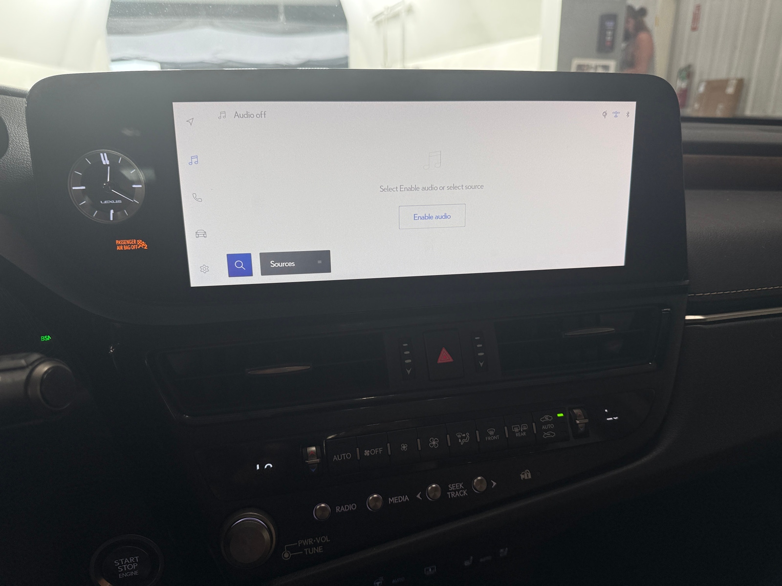 Thumbnail: 2023 Lexus ES - 3