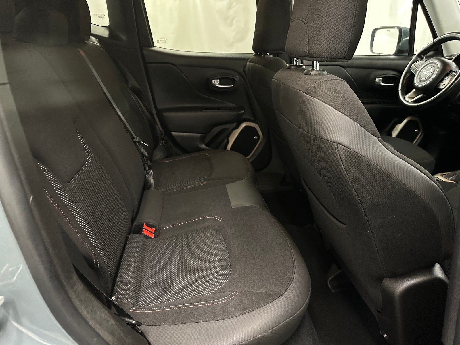 Thumbnail: 2016 Jeep Renegade - 6