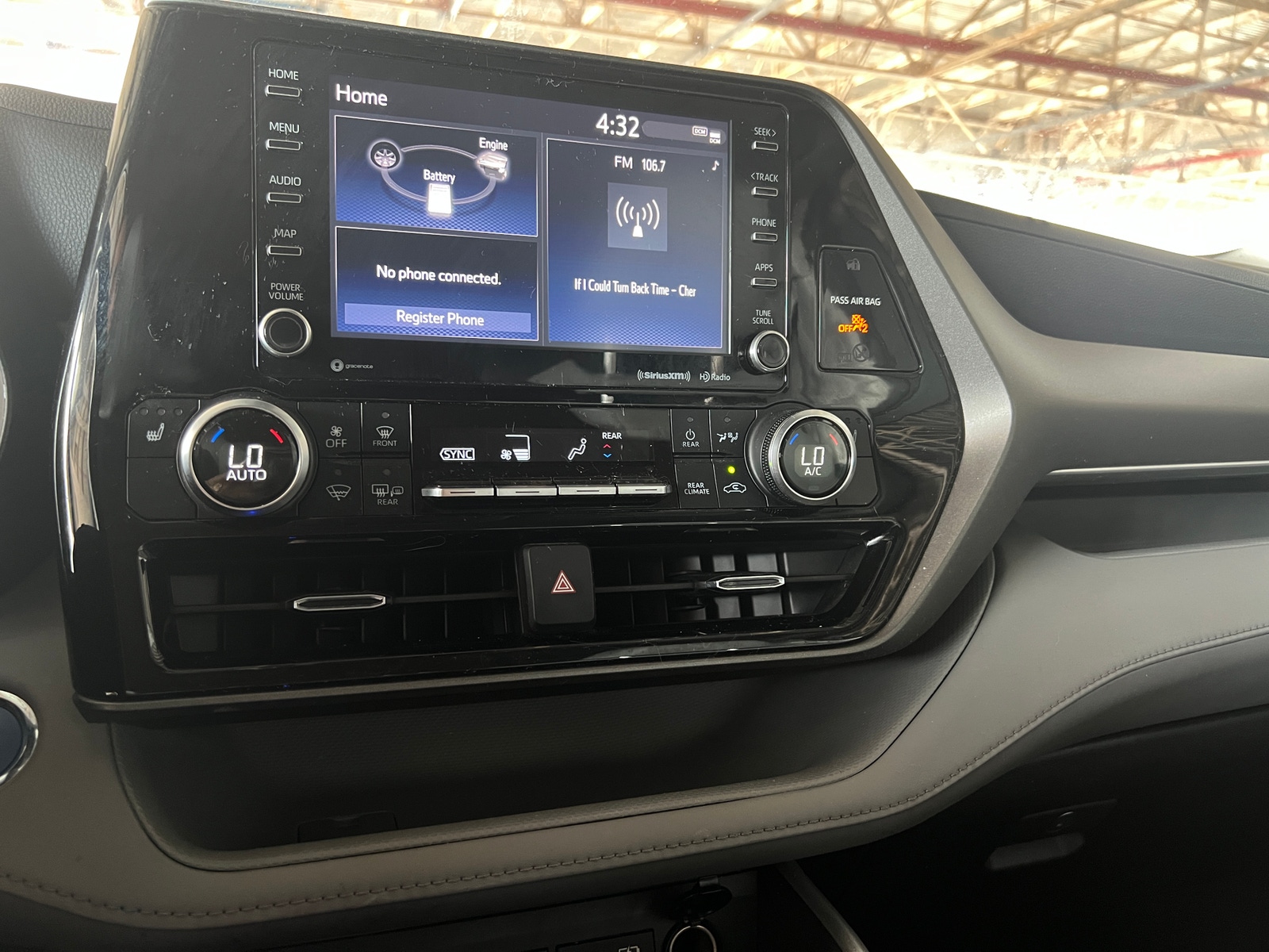 Thumbnail: 2022 Toyota Highlander - 3