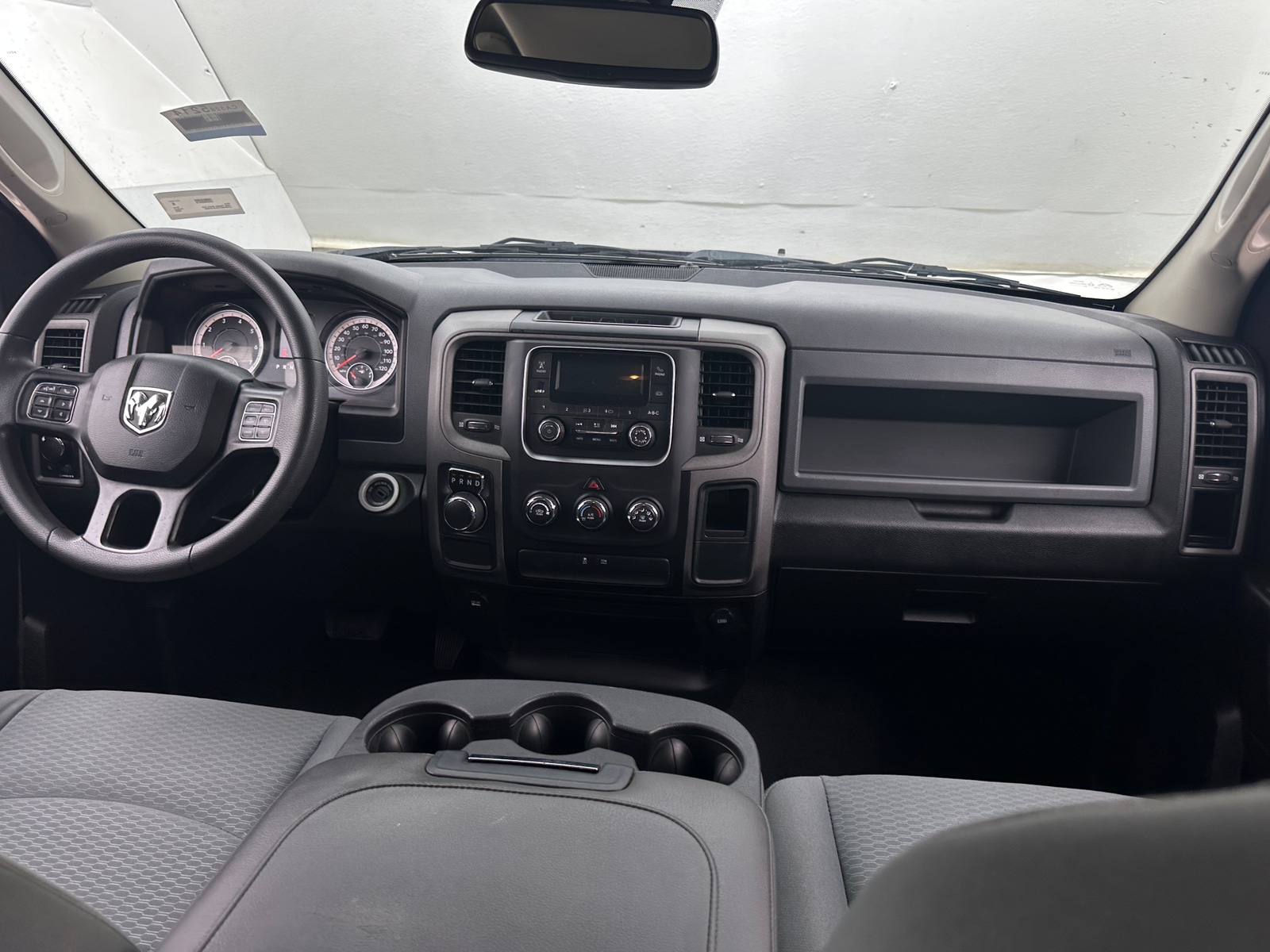Thumbnail: 2020 RAM 1500 Classic - 3