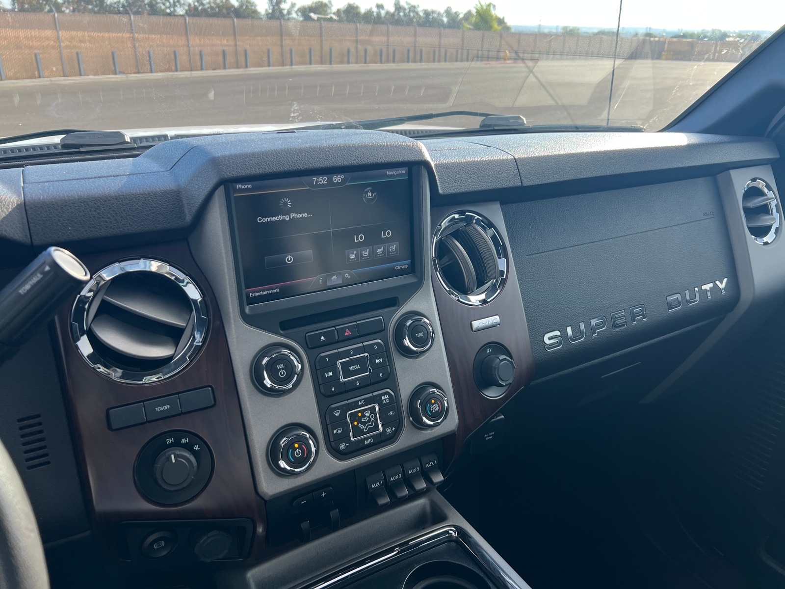 Thumbnail: 2016 Ford Econoline - 3