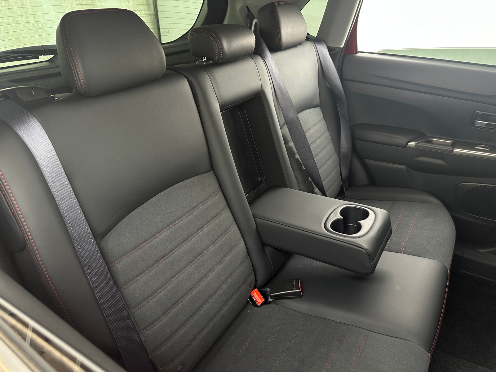 Thumbnail: 2024 Mitsubishi Outlander Sport - 5