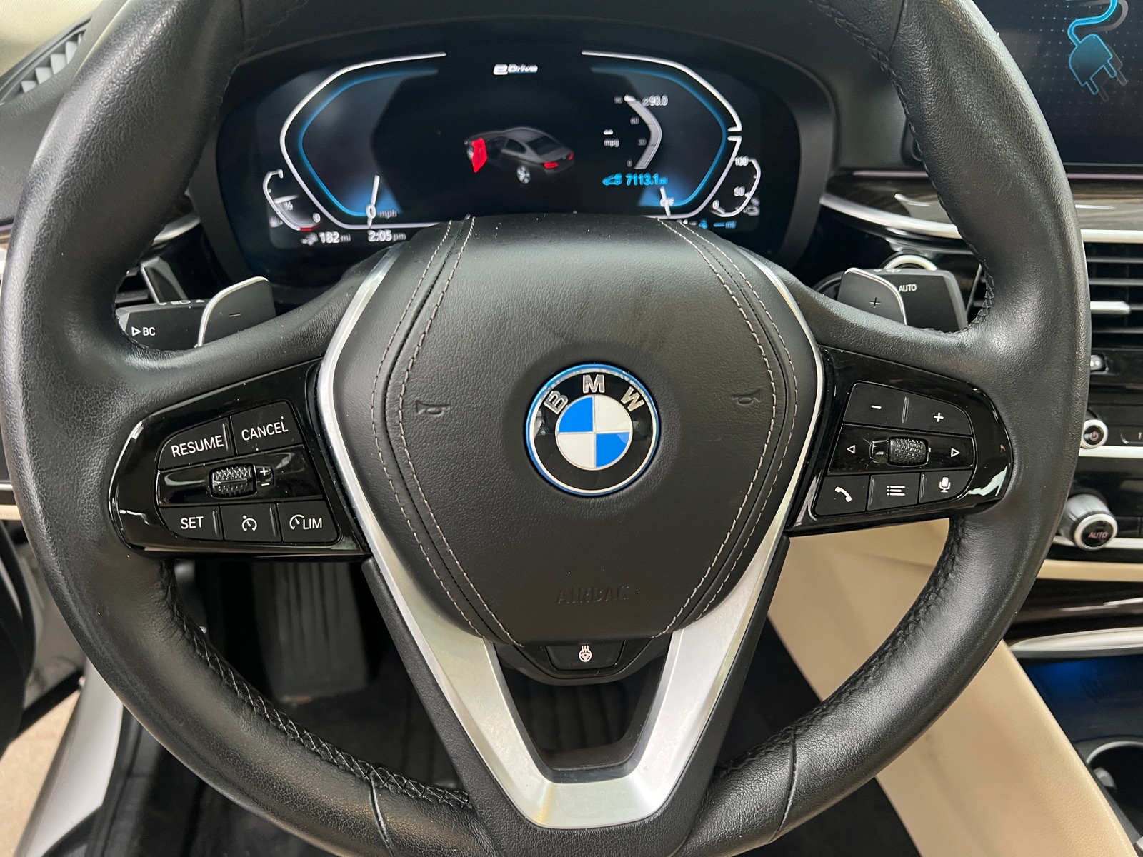 Thumbnail: 2022 BMW 5 Series - 4