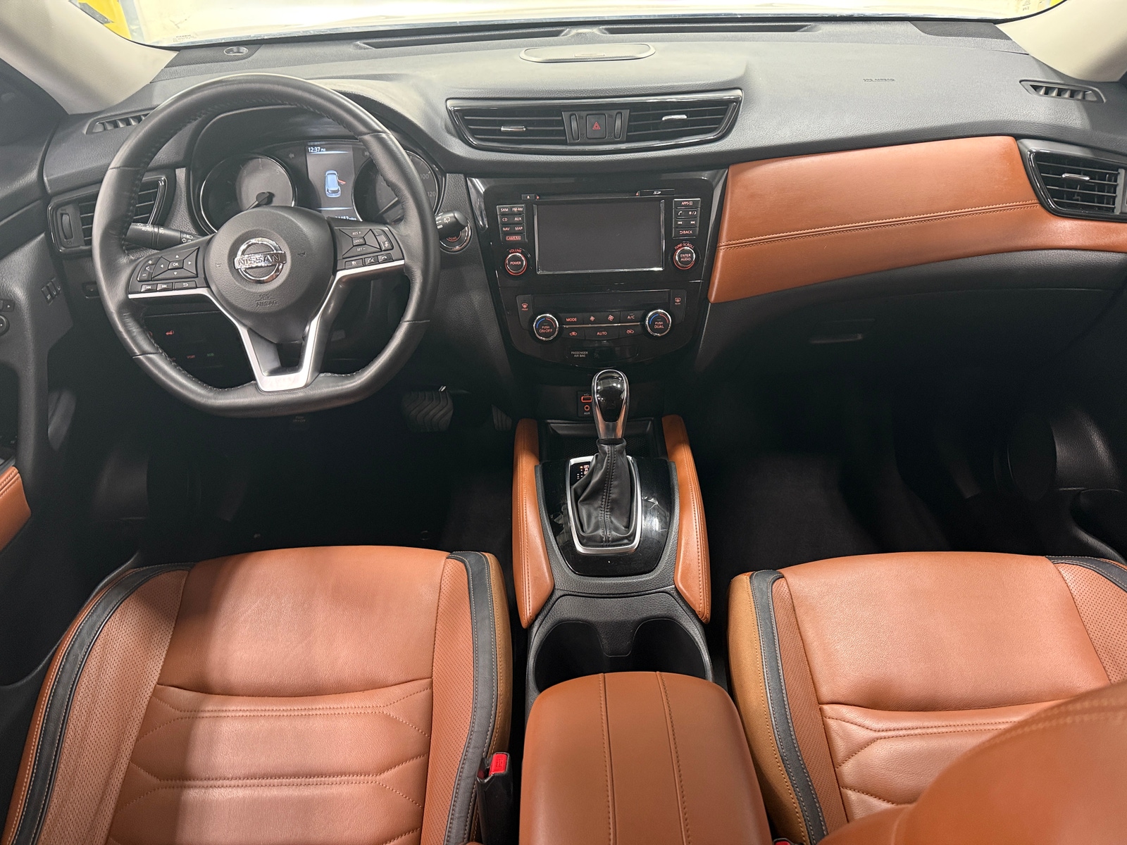 Thumbnail: 2017 Nissan Rogue - 2