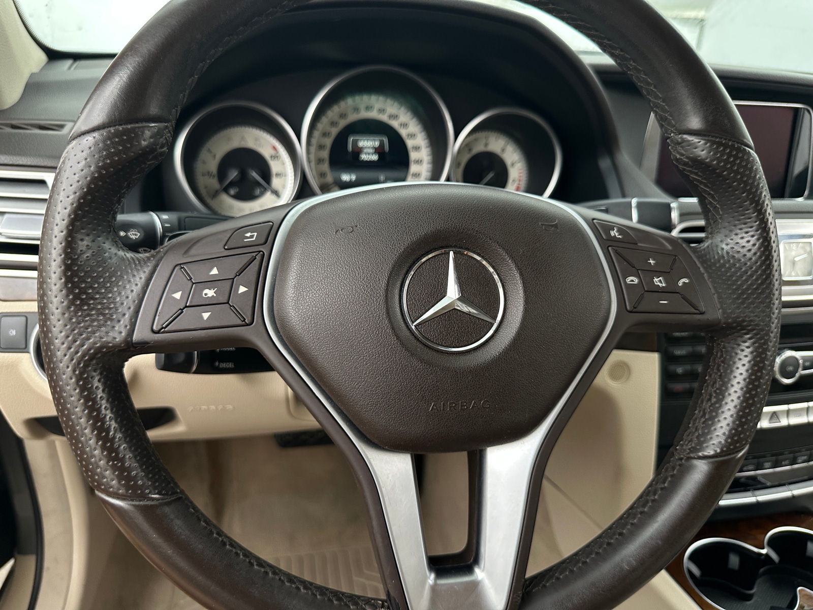 Thumbnail: 2014 Mercedes-Benz E-Class - 4