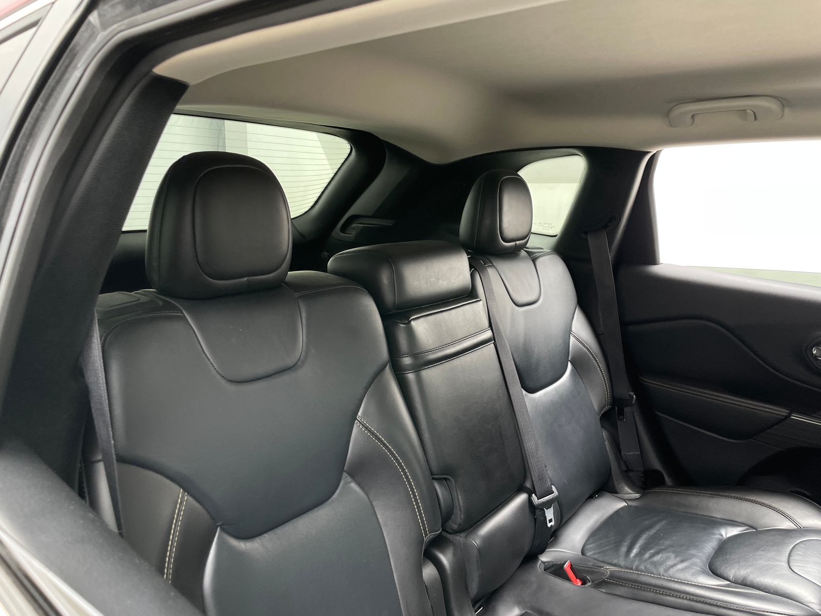 Thumbnail: 2016 Jeep Cherokee - 5