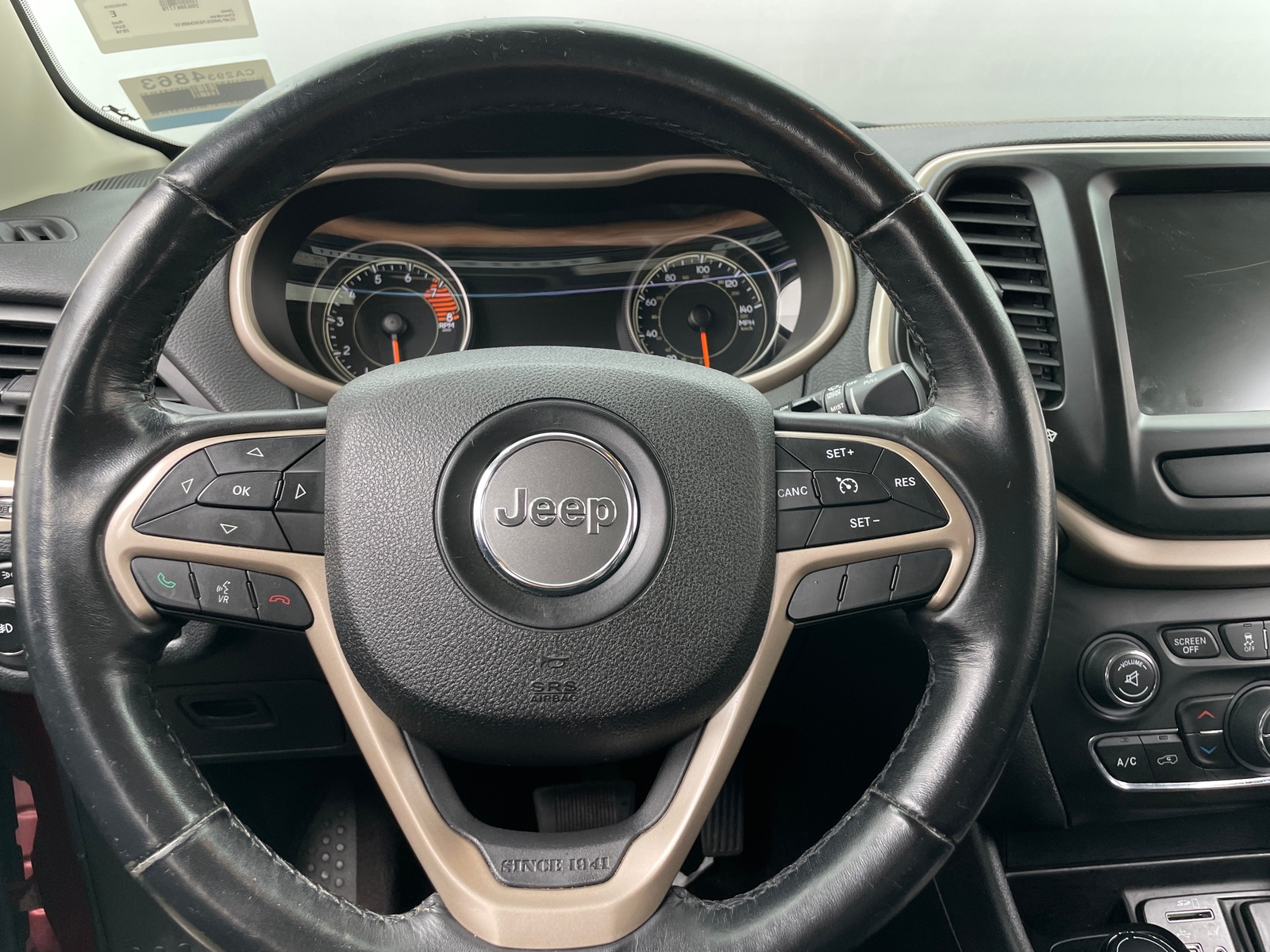 Thumbnail: 2016 Jeep Cherokee - 4