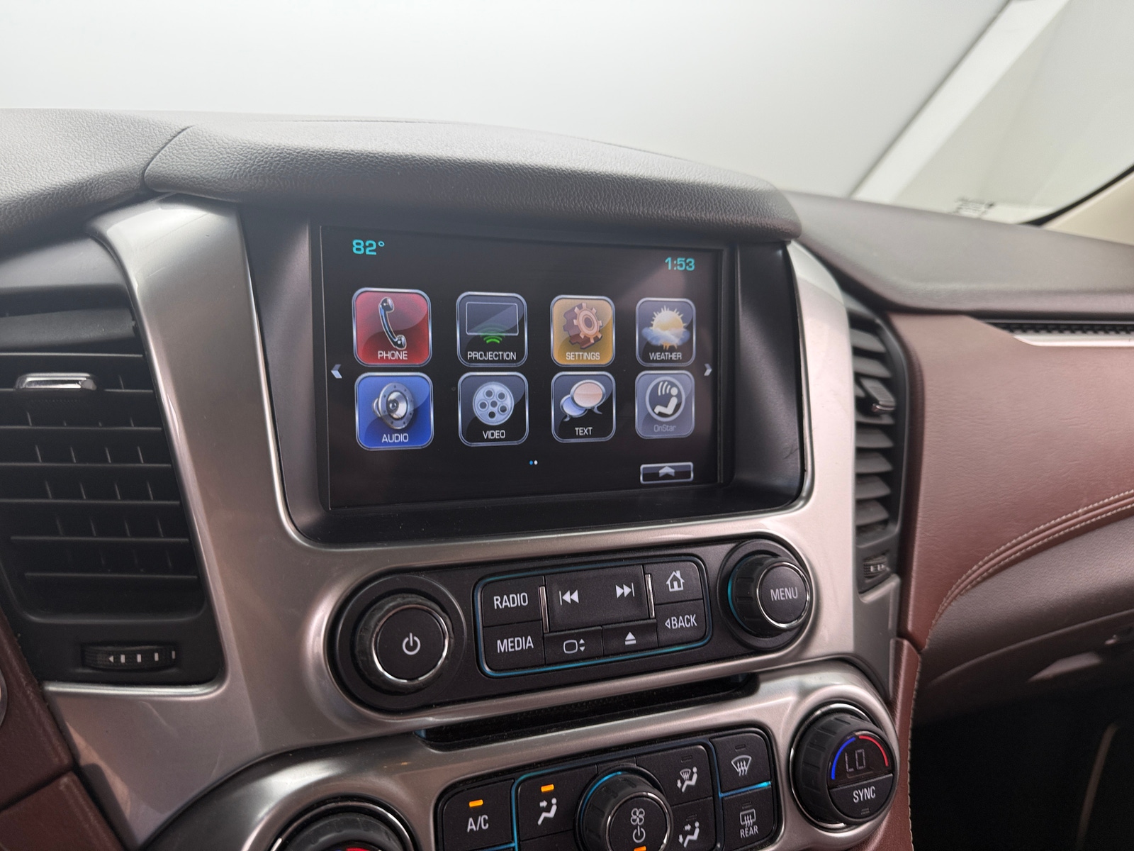 Thumbnail: 2017 Chevrolet Suburban - 3