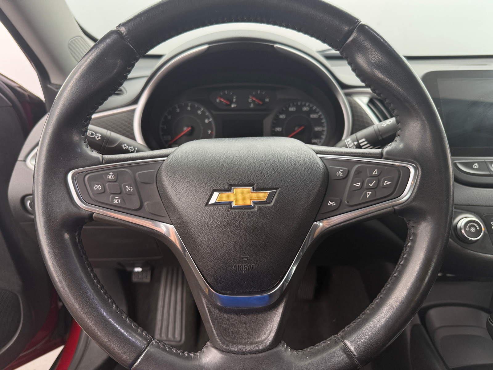 Thumbnail: 2020 Chevrolet Malibu - 5