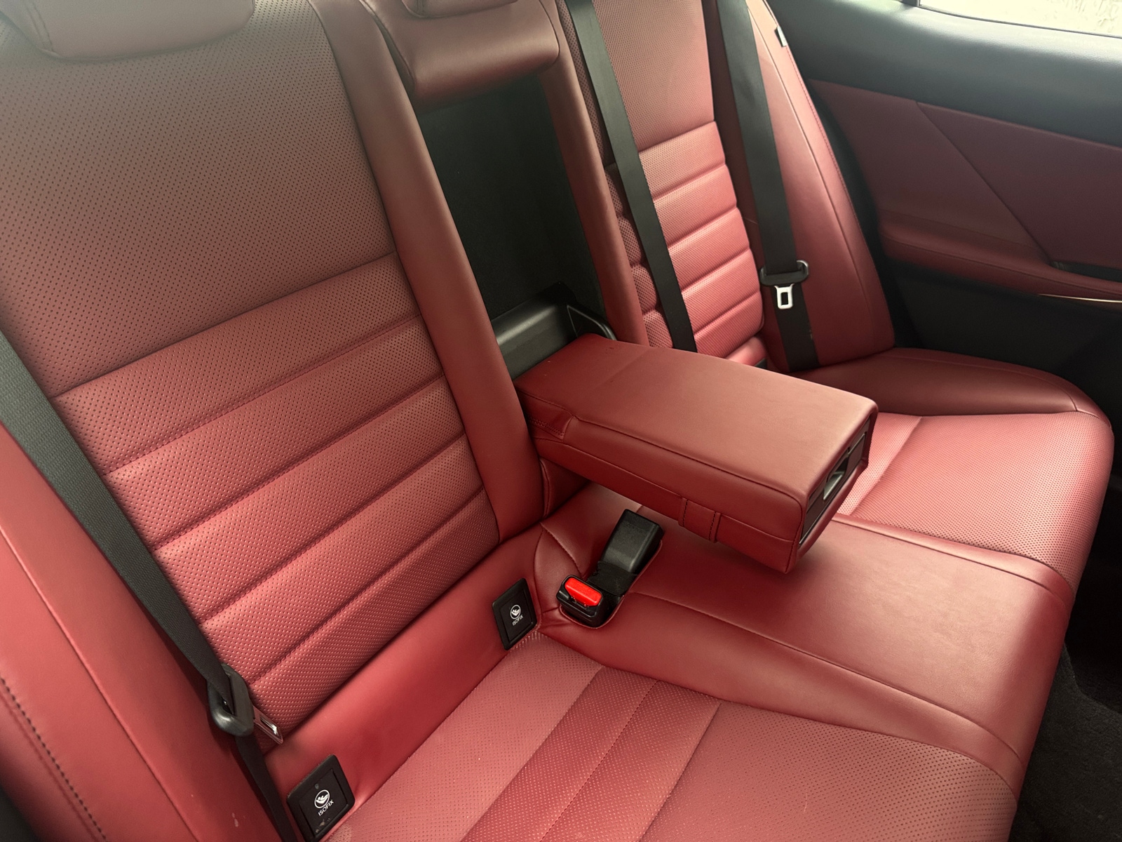 Thumbnail: 2015 Lexus IS - 5