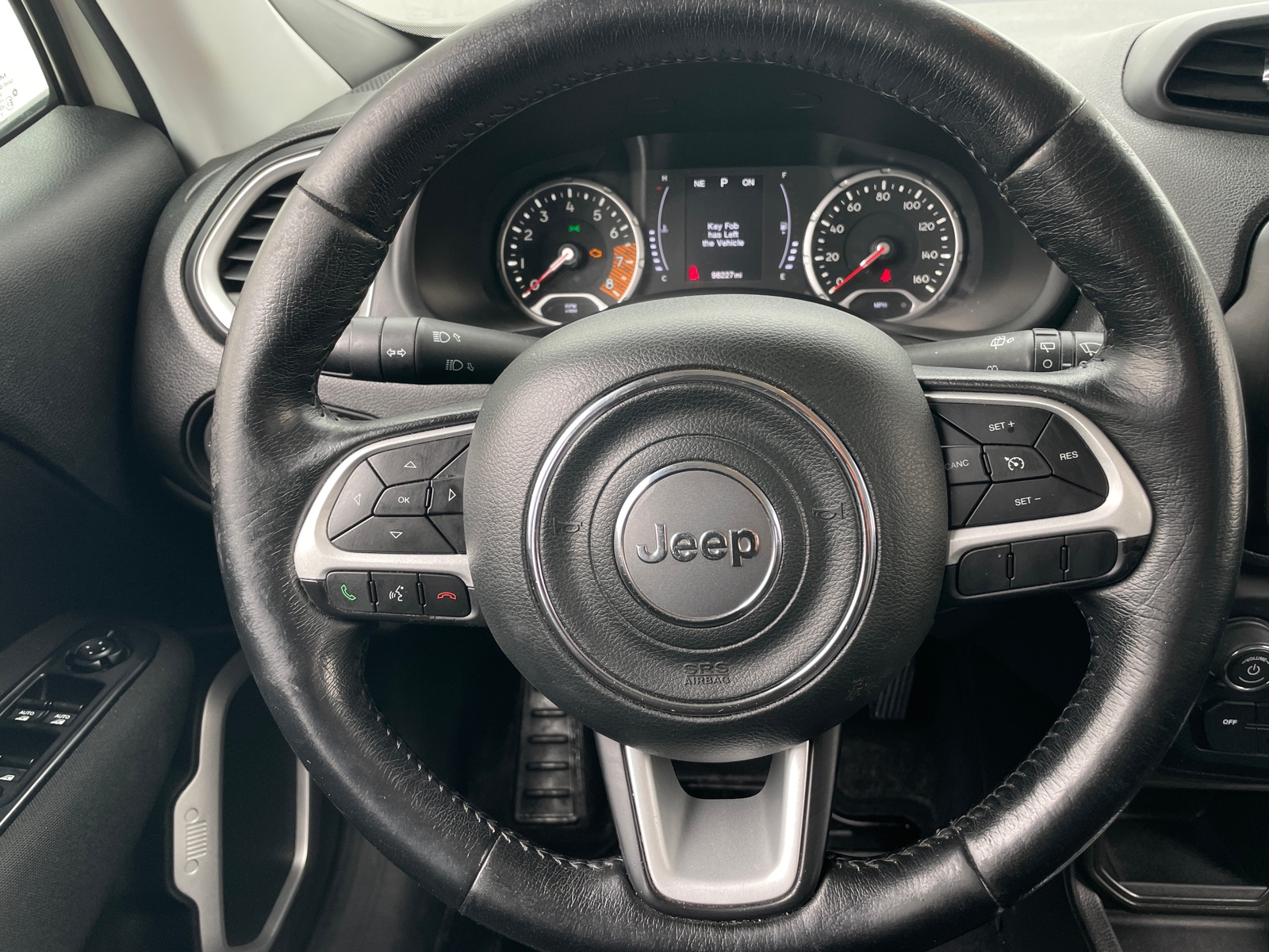 Thumbnail: 2020 Jeep Renegade - 5