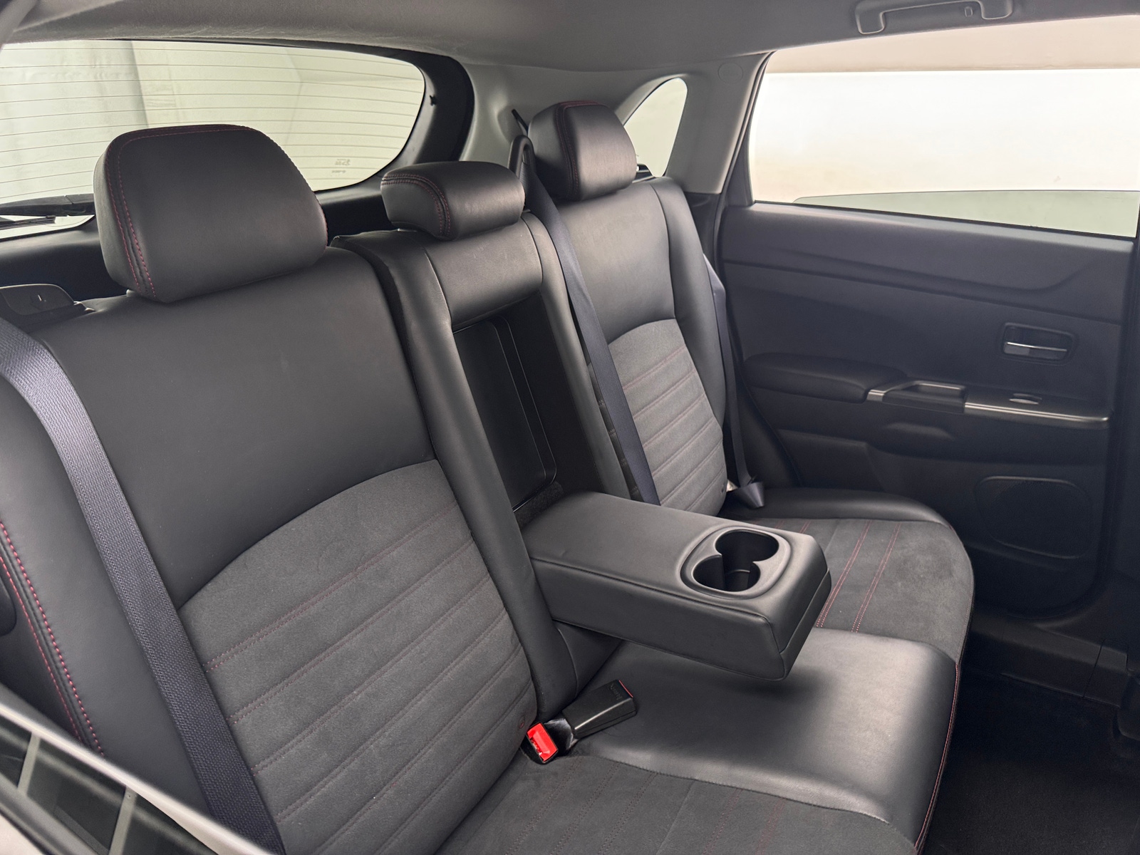 Thumbnail: 2022 Mitsubishi Outlander Sport - 5