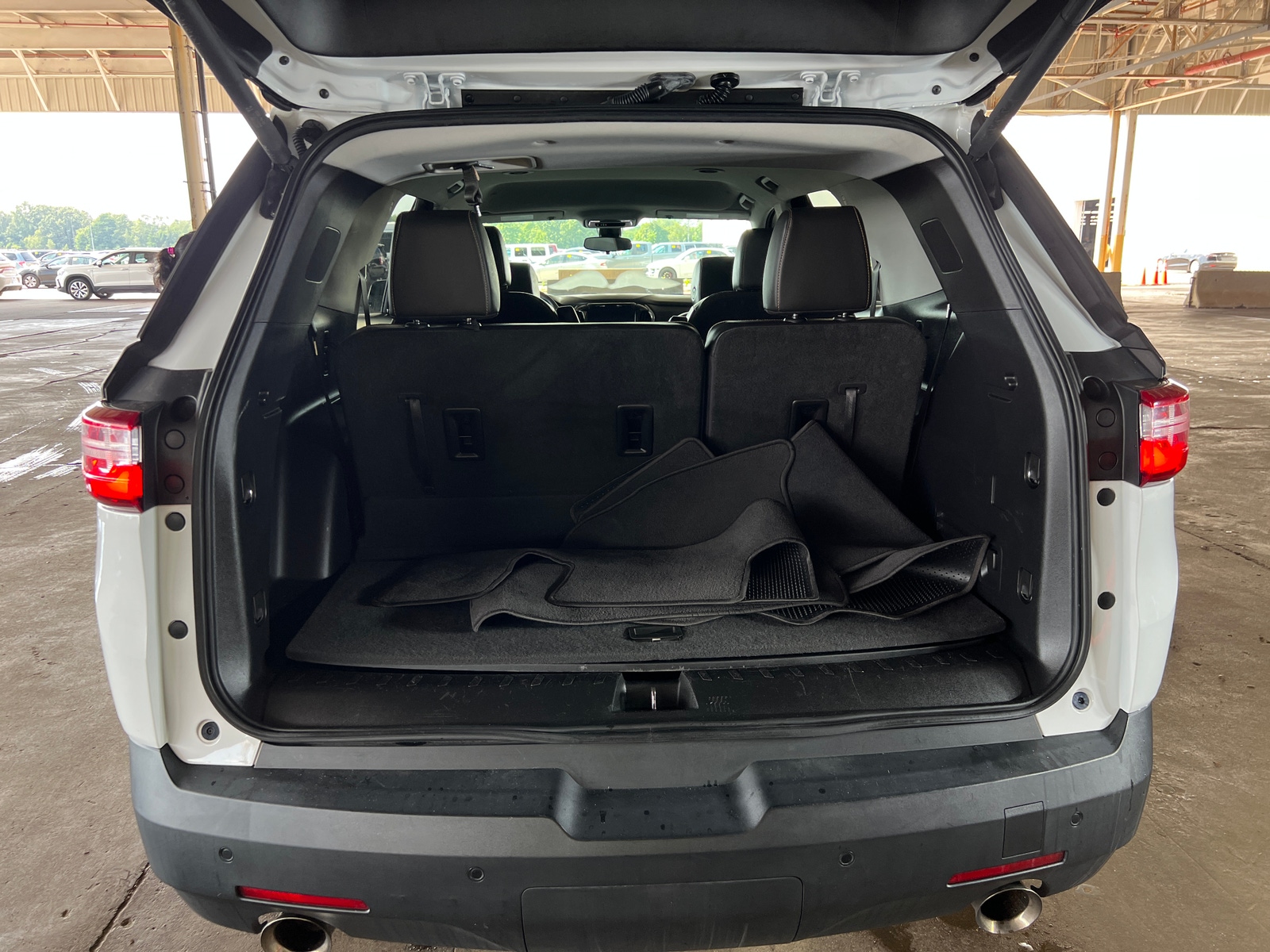 Thumbnail: 2020 Chevrolet Traverse - 6