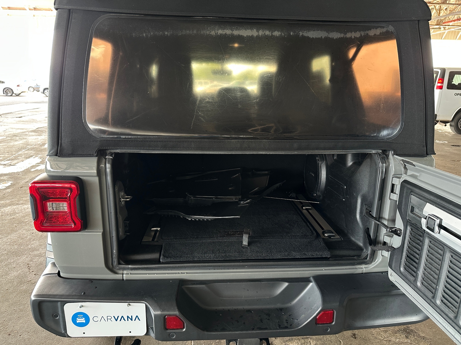 Thumbnail: 2018 Jeep Wrangler - 6