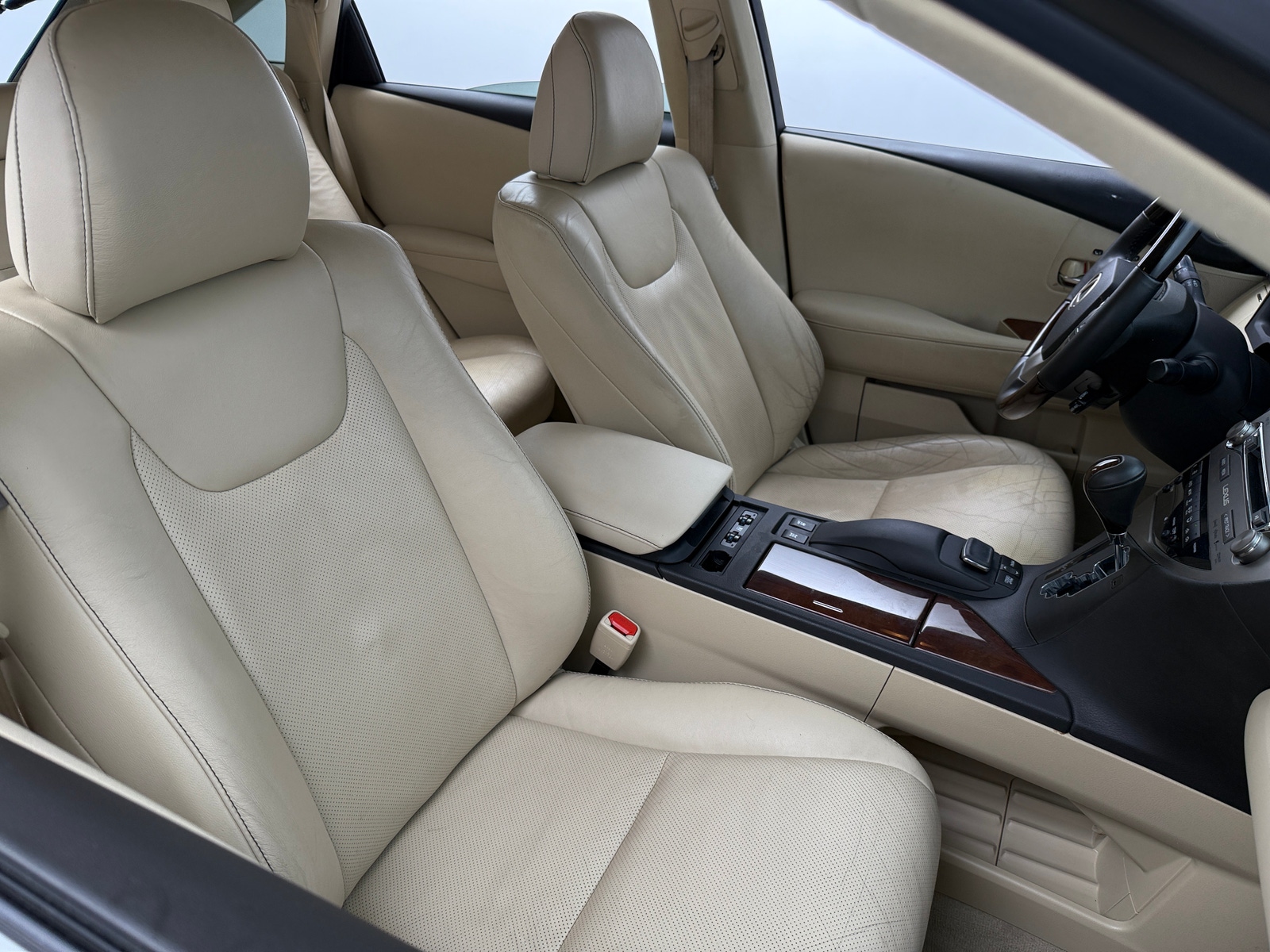 Thumbnail: 2015 Lexus RX - 2