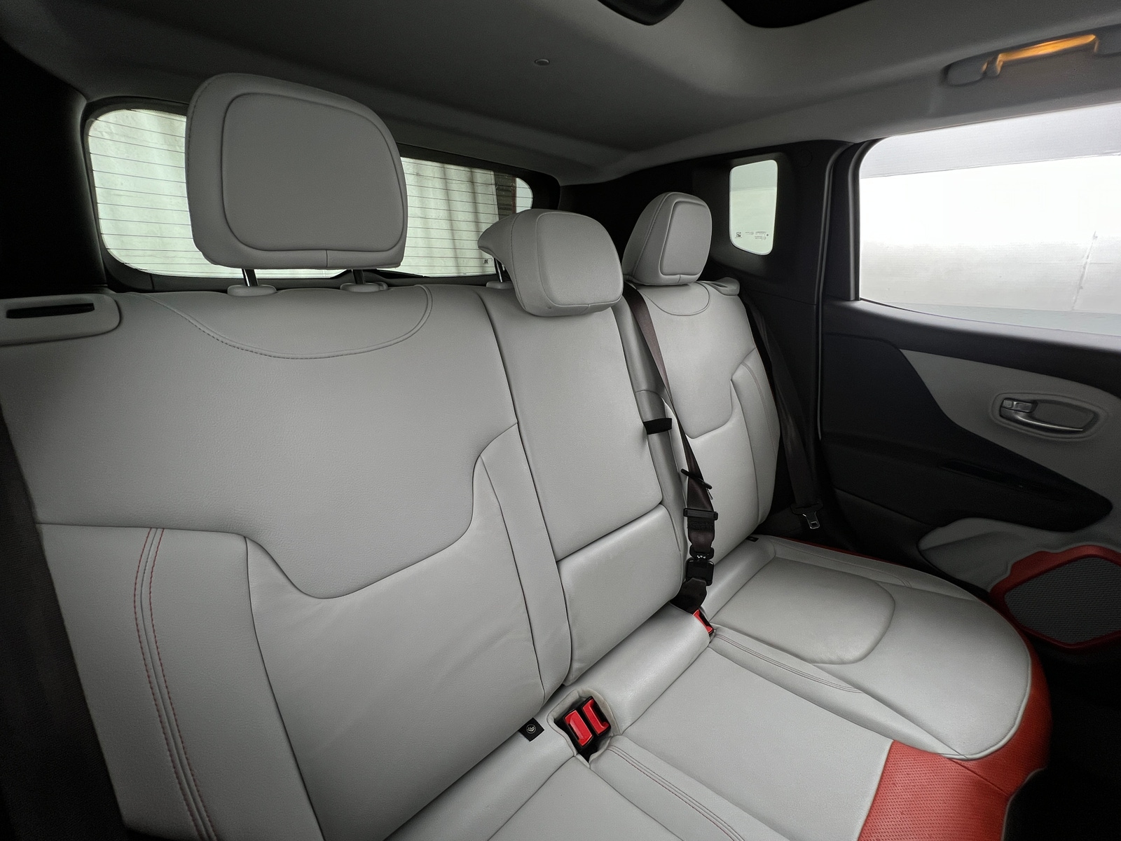 Thumbnail: 2015 Jeep Renegade - 5