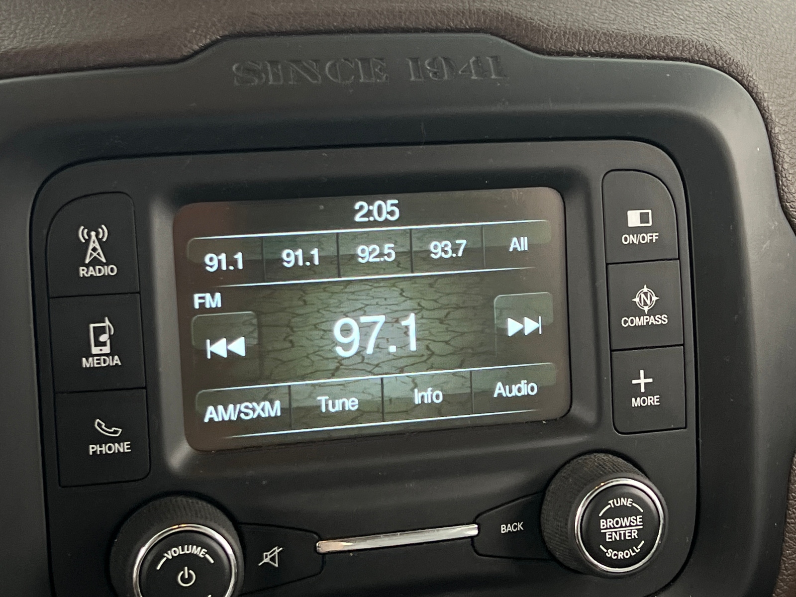 Thumbnail: 2015 Jeep Renegade - 3