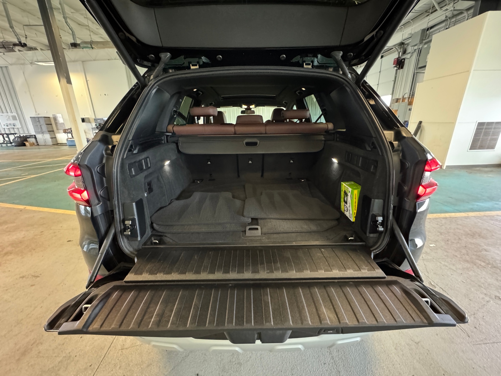 Thumbnail: 2021 BMW X5 - 6