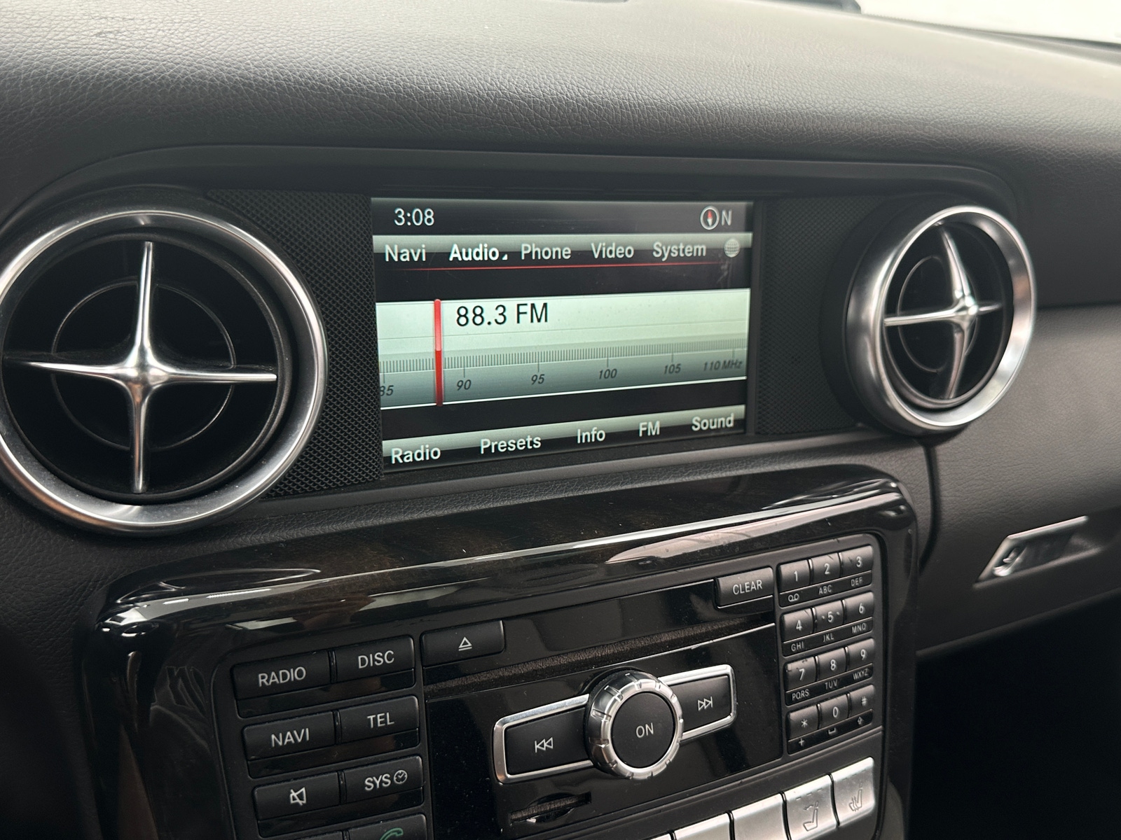 Thumbnail: 2015 Mercedes-Benz SLK - 3