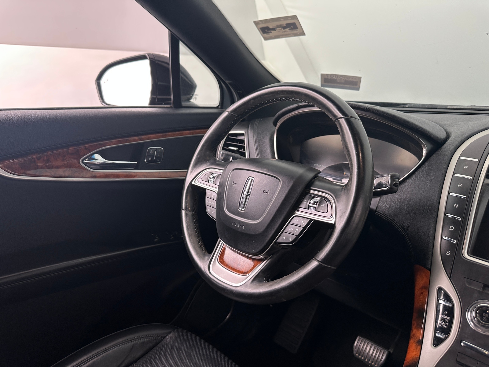 Thumbnail: 2020 Lincoln Nautilus - 4