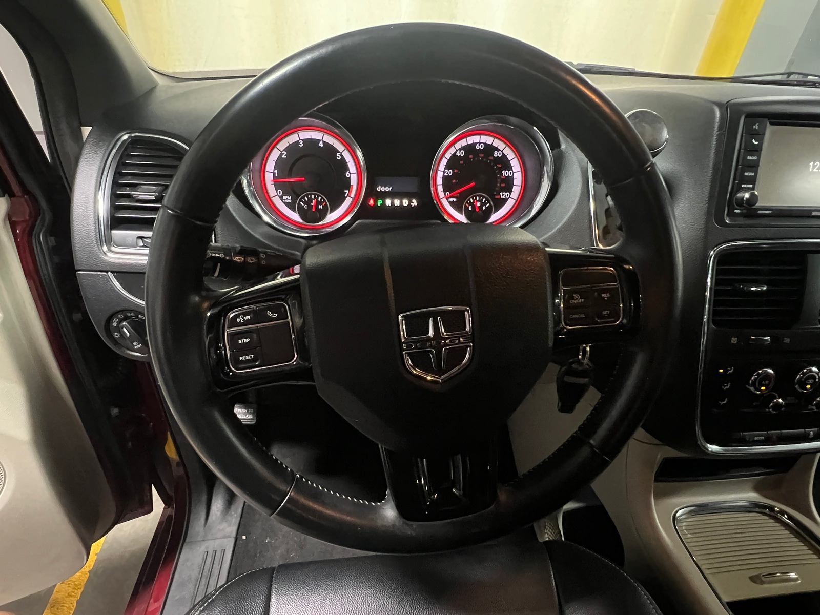 Thumbnail: 2018 Dodge Grand Caravan - 5