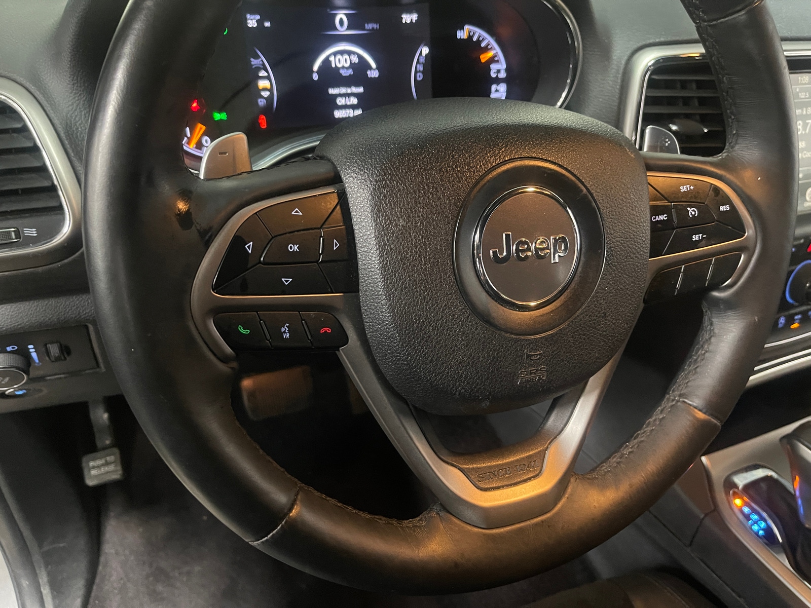 Thumbnail: 2017 Jeep Grand Cherokee - 4