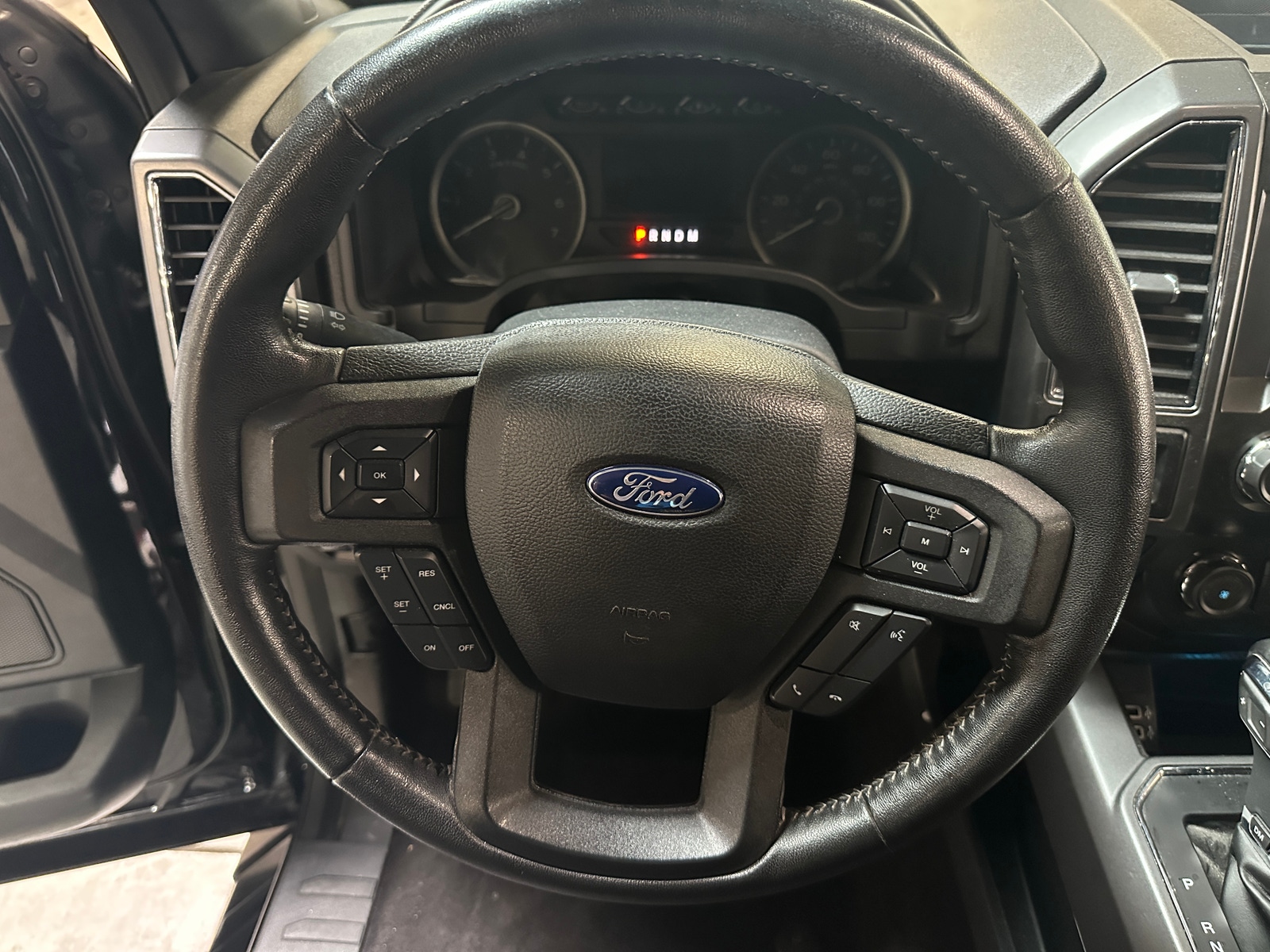 Thumbnail: 2019 Ford Econoline - 5