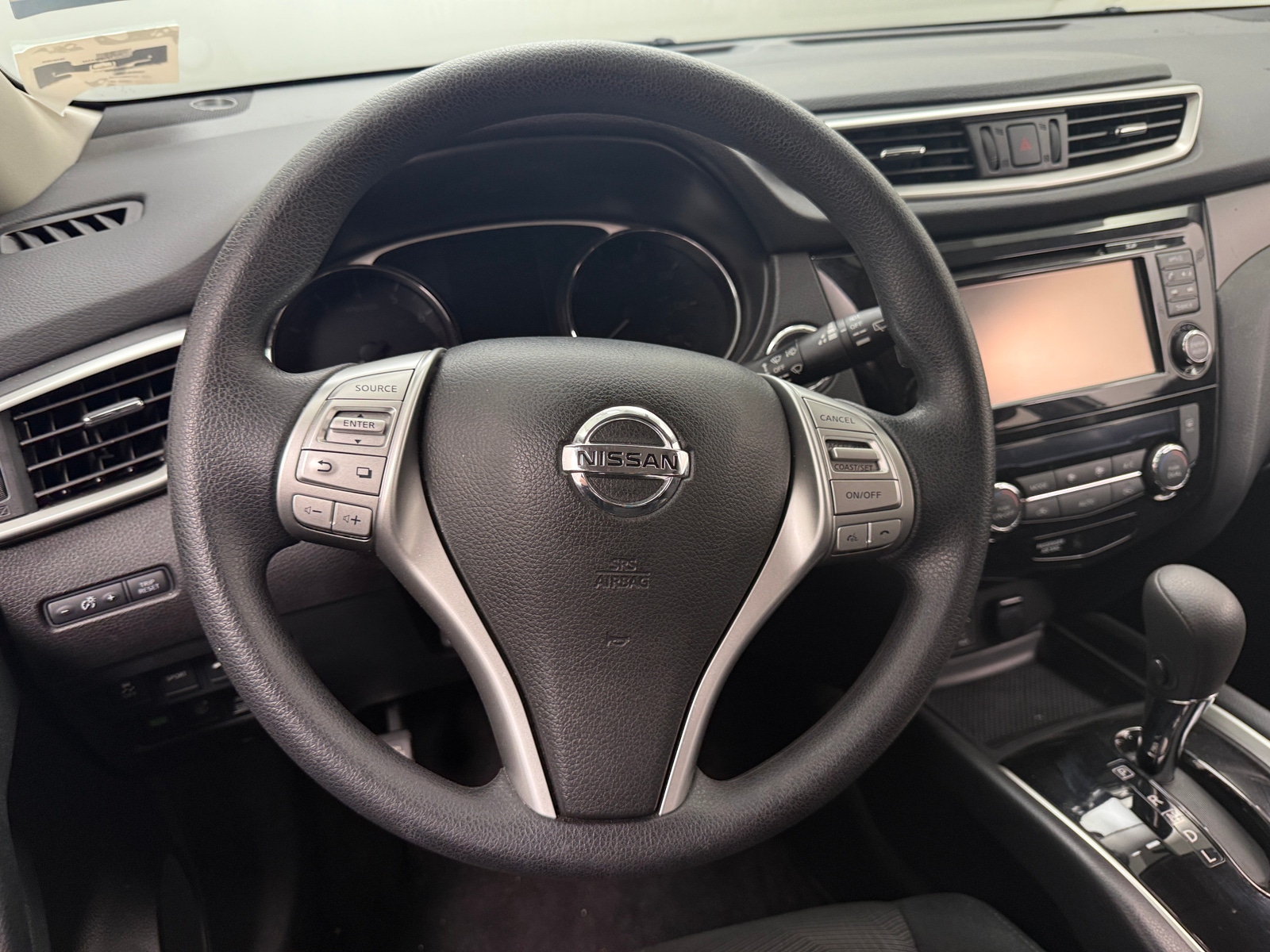 Thumbnail: 2016 Nissan Rogue - 5