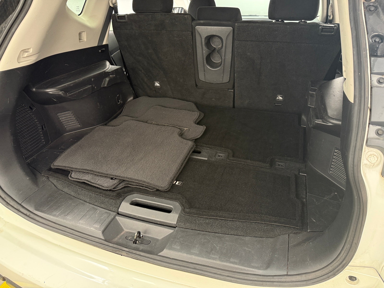 Thumbnail: 2016 Nissan Rogue - 7