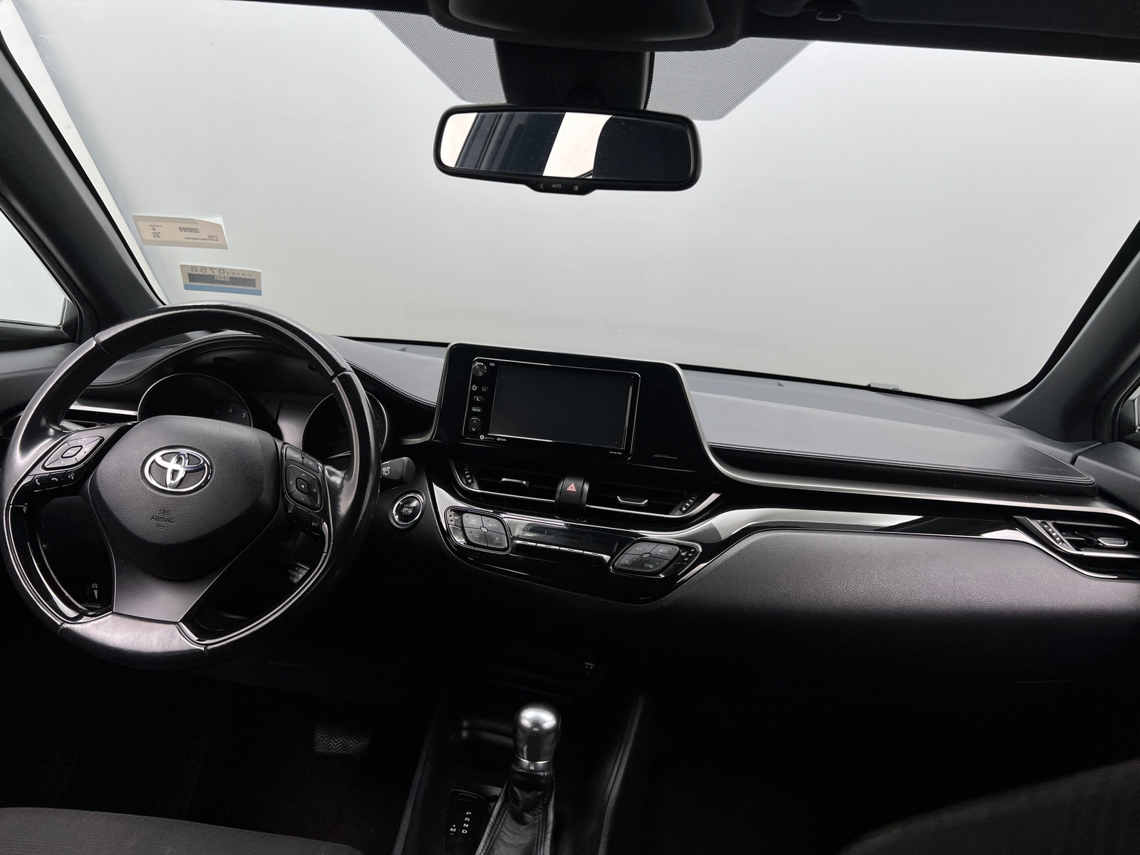 Thumbnail: 2018 Toyota C-HR - 3