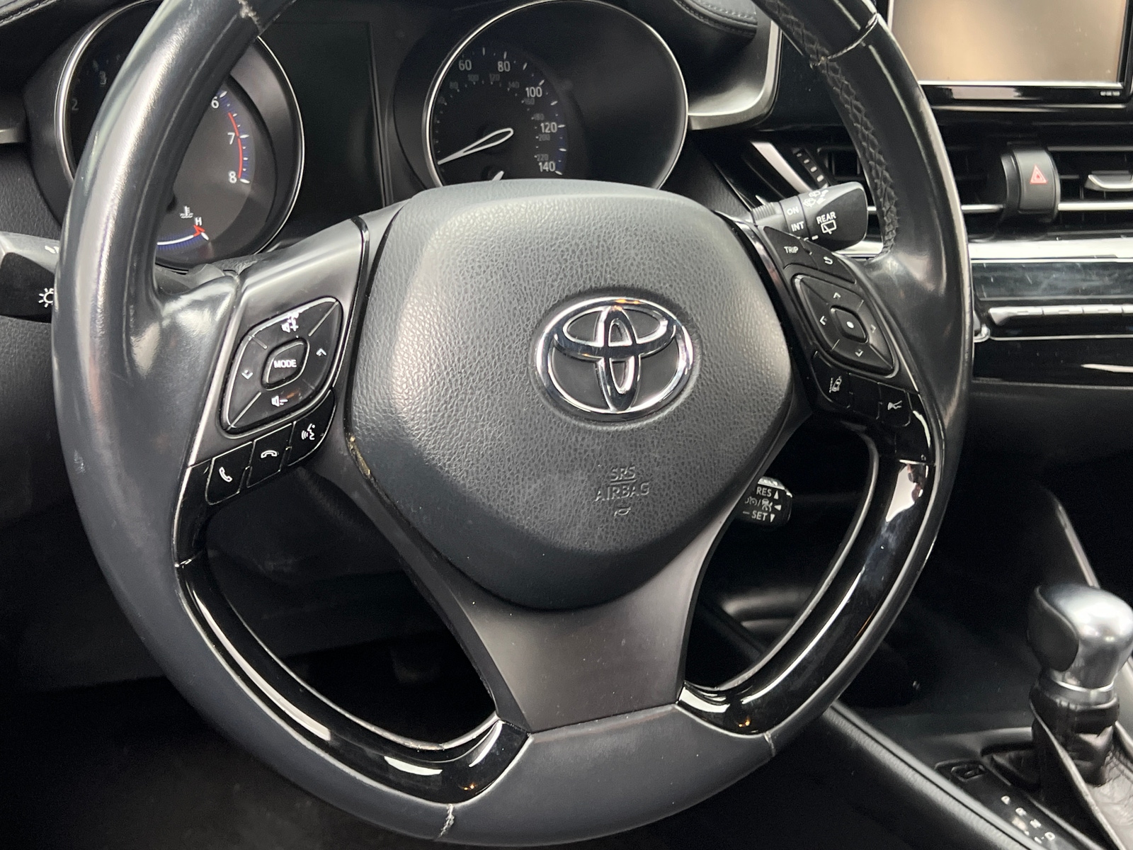 Thumbnail: 2018 Toyota C-HR - 5