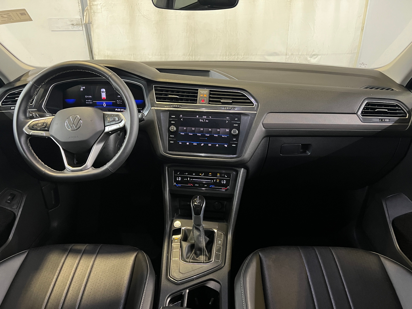 Thumbnail: 2024 Volkswagen Tiguan - 2