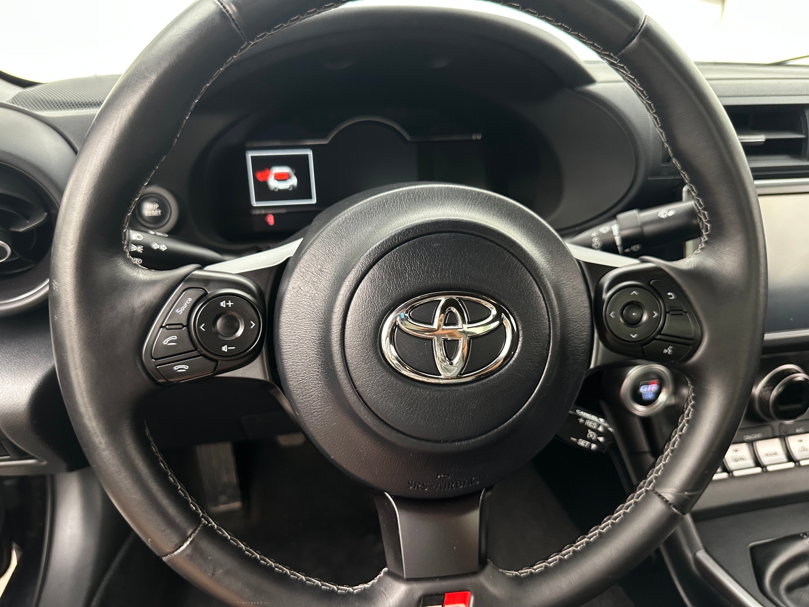 Thumbnail: 2023 Toyota GR86 - 4