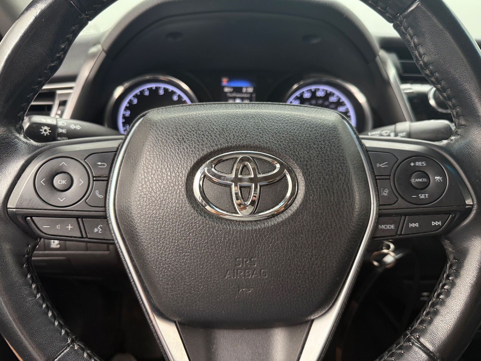 Thumbnail: 2019 Toyota Camry - 5