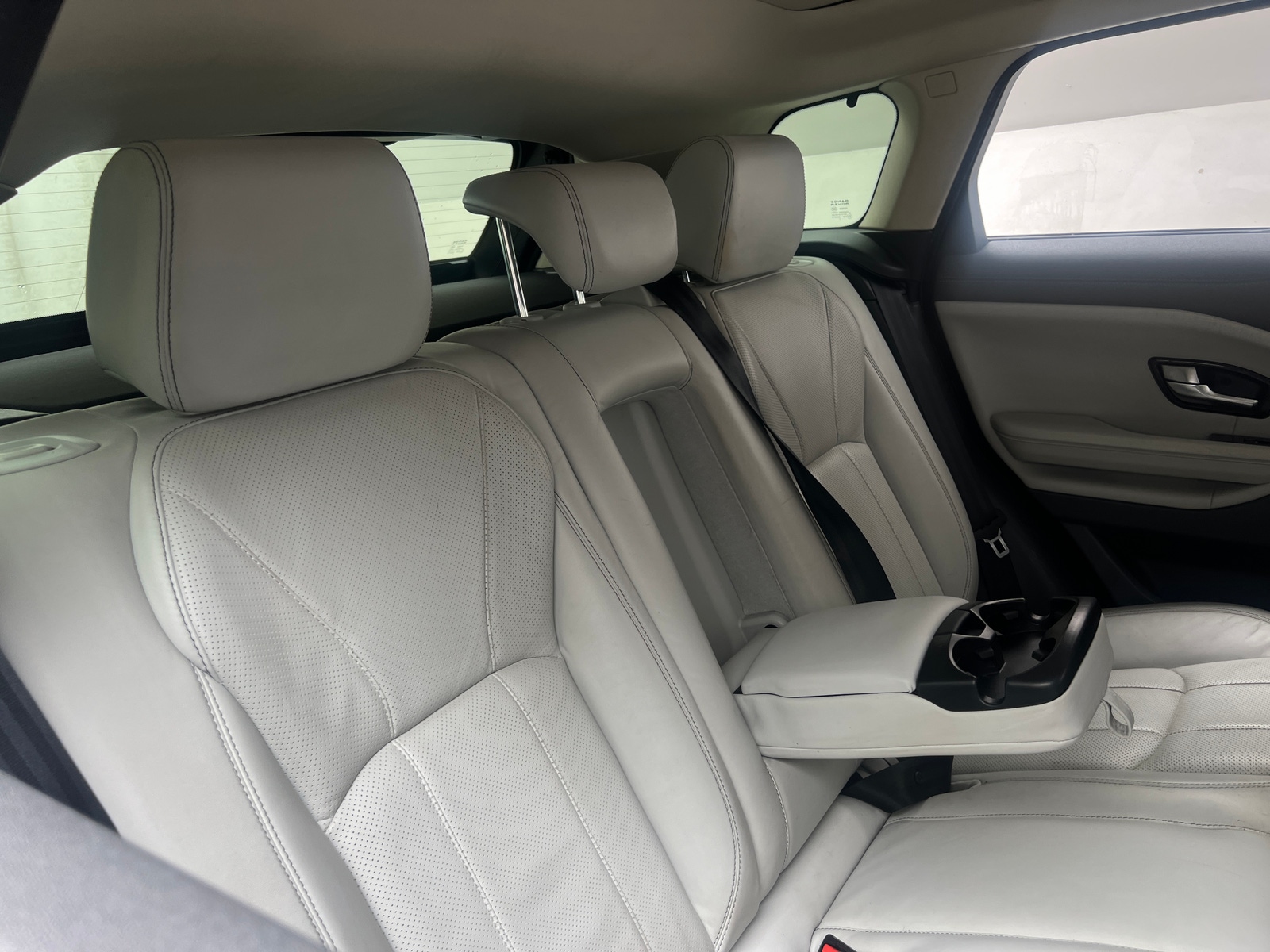 Thumbnail: 2016 Land Rover Range Rover Evoque - 5
