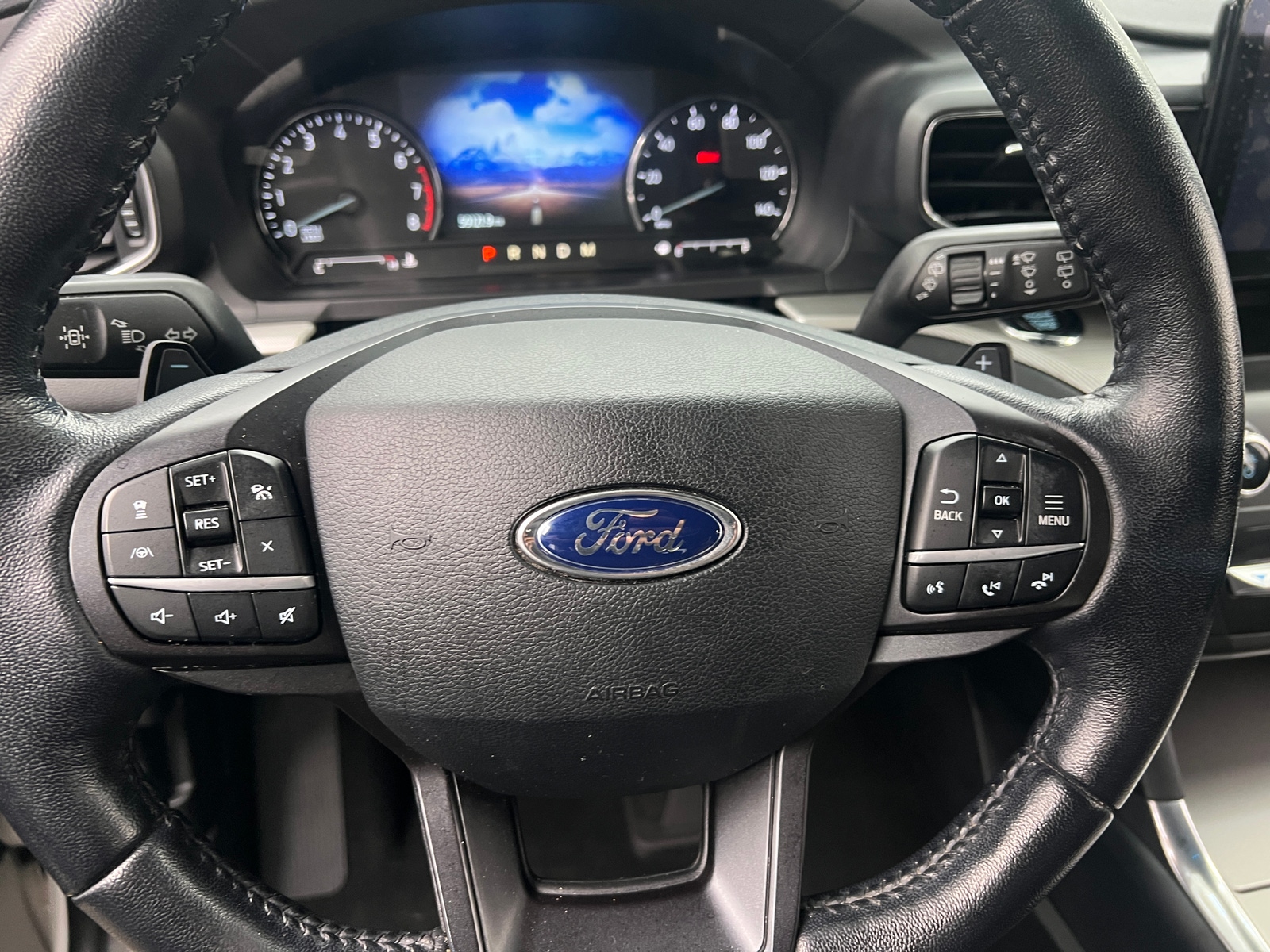 Thumbnail: 2020 Ford Explorer - 5