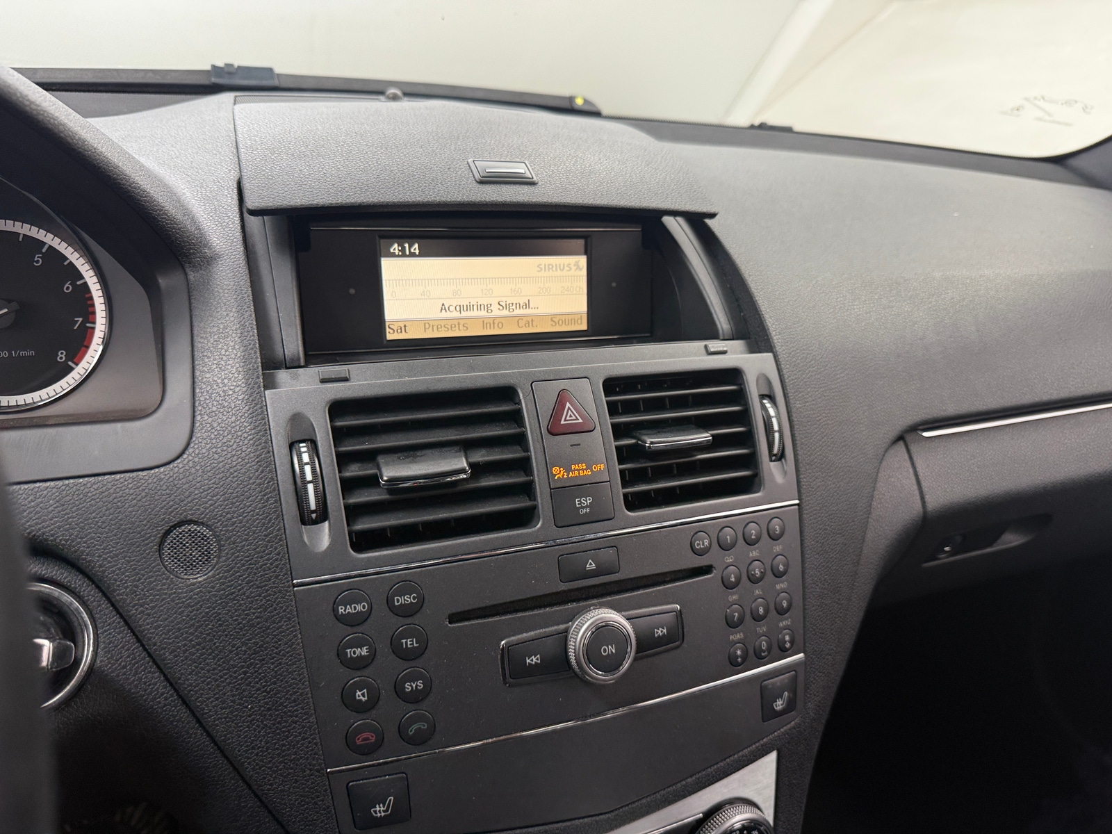 Thumbnail: 2010 Mercedes-Benz C-Class - 3