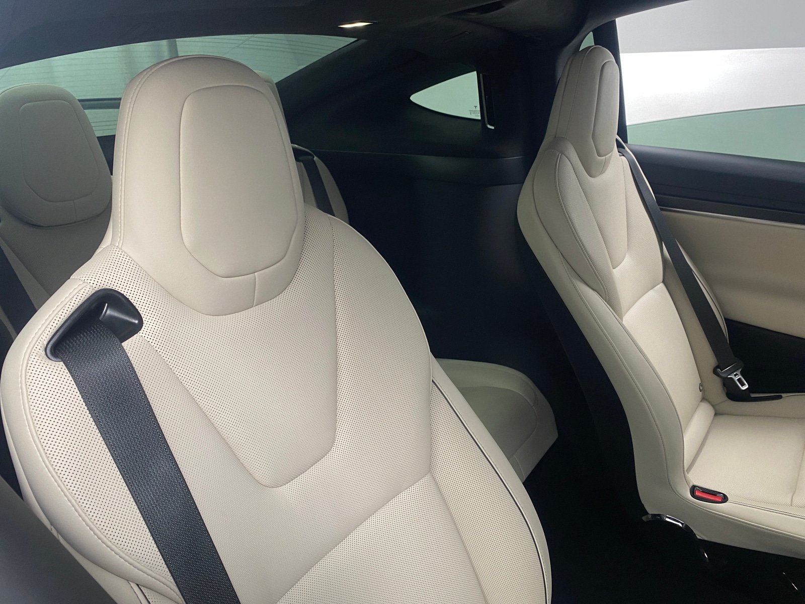 Thumbnail: 2022 Tesla Model X - 4