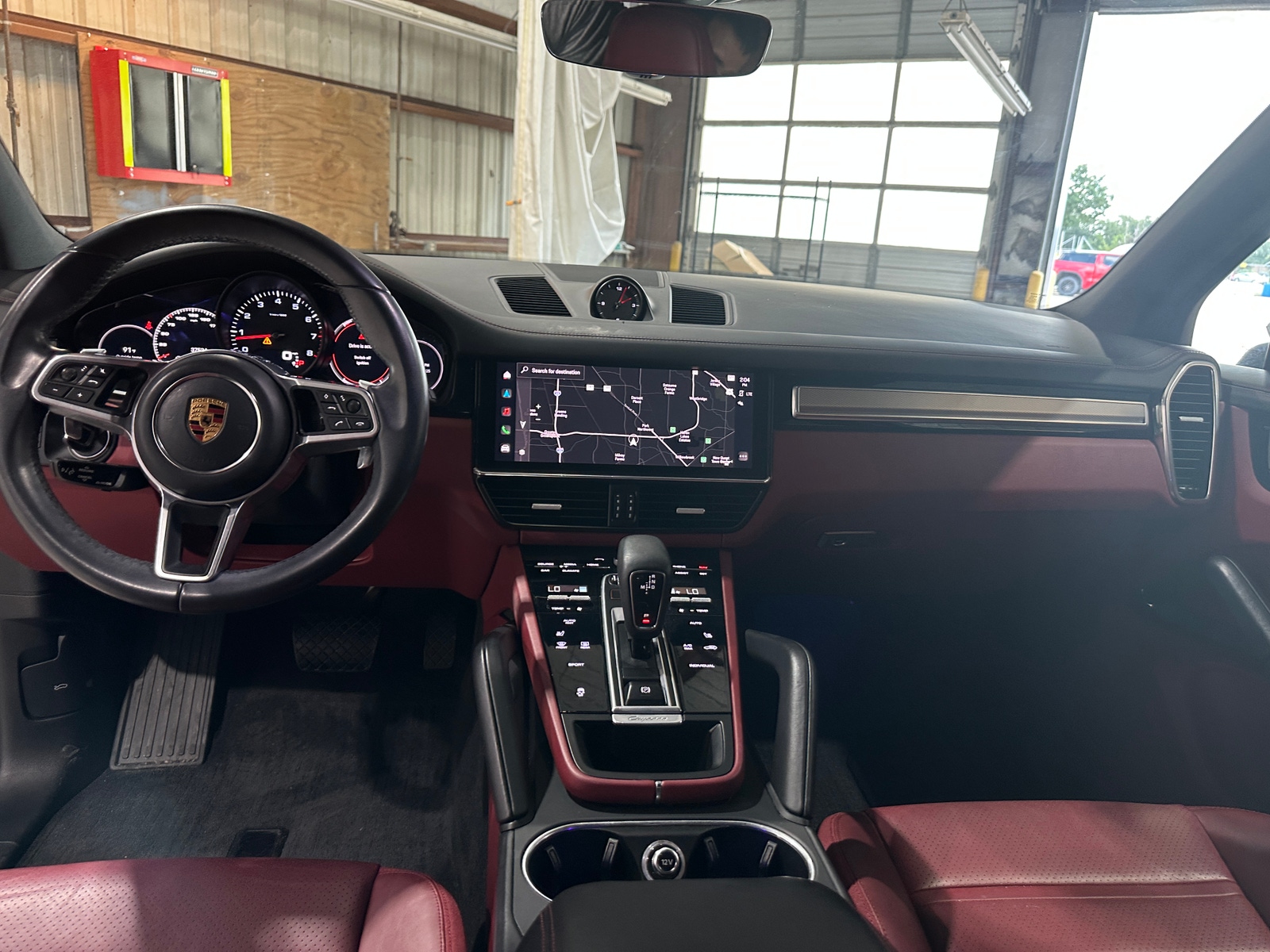 Thumbnail: 2022 Porsche Cayenne - 2